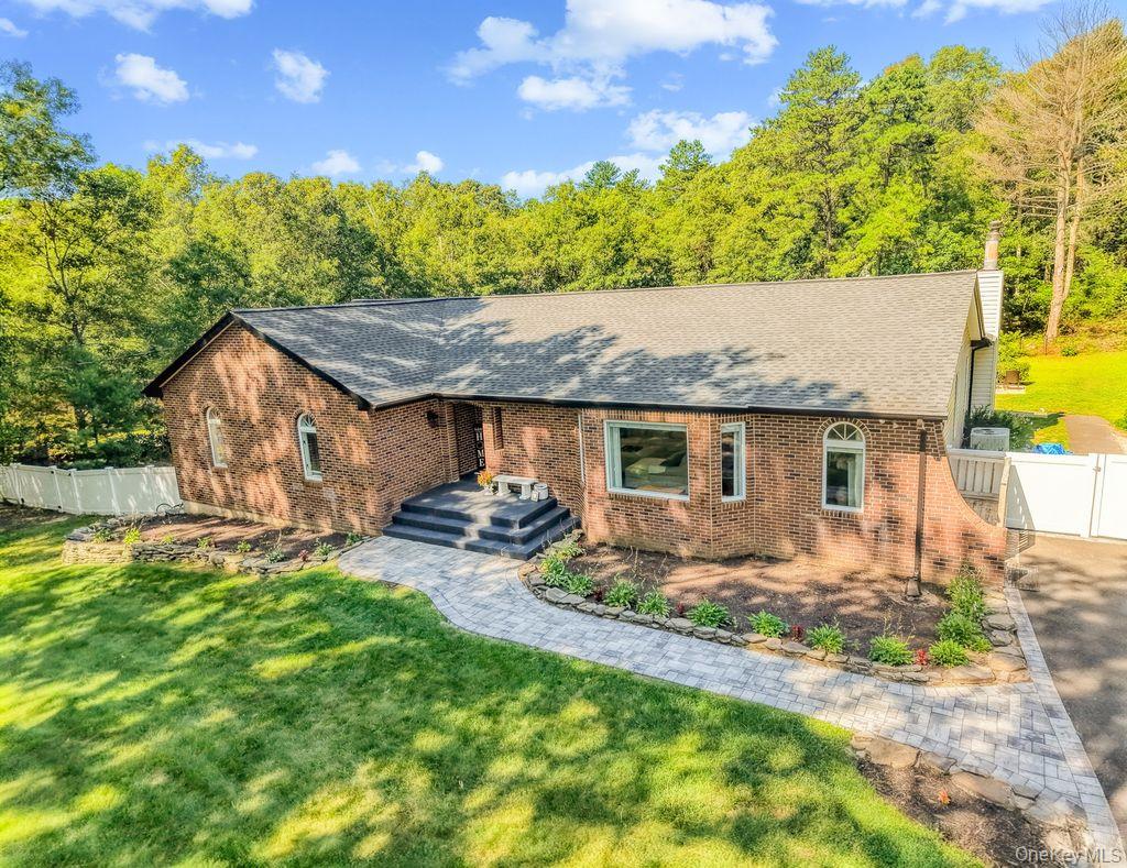 24 Bauer Avenue Property Photo 1