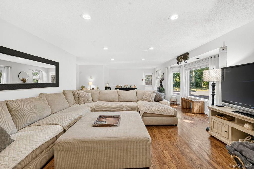 24 Bauer Avenue Property Photo 8