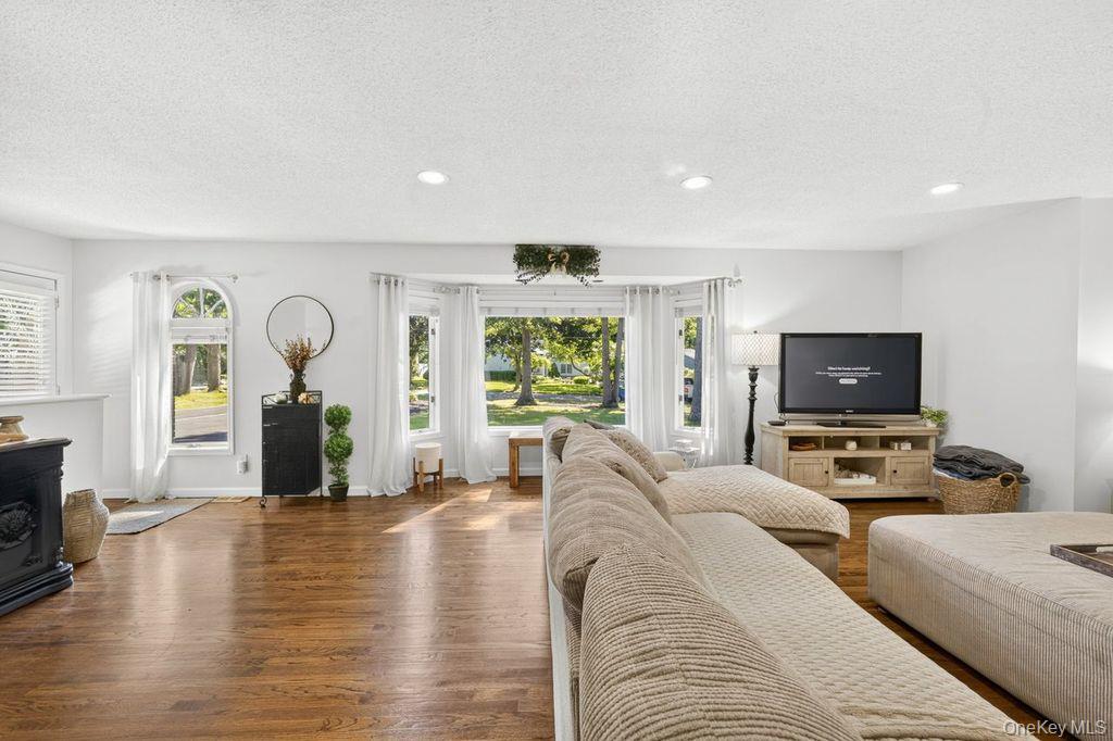 24 Bauer Avenue Property Photo 10