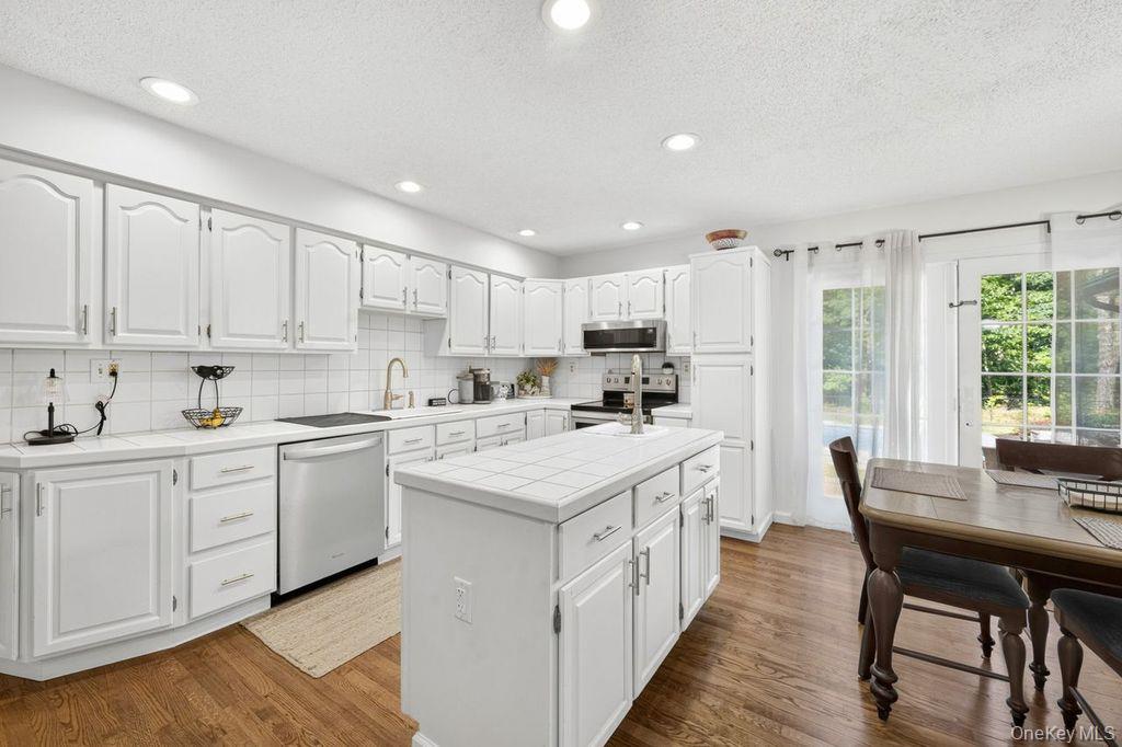 24 Bauer Avenue Property Photo 13