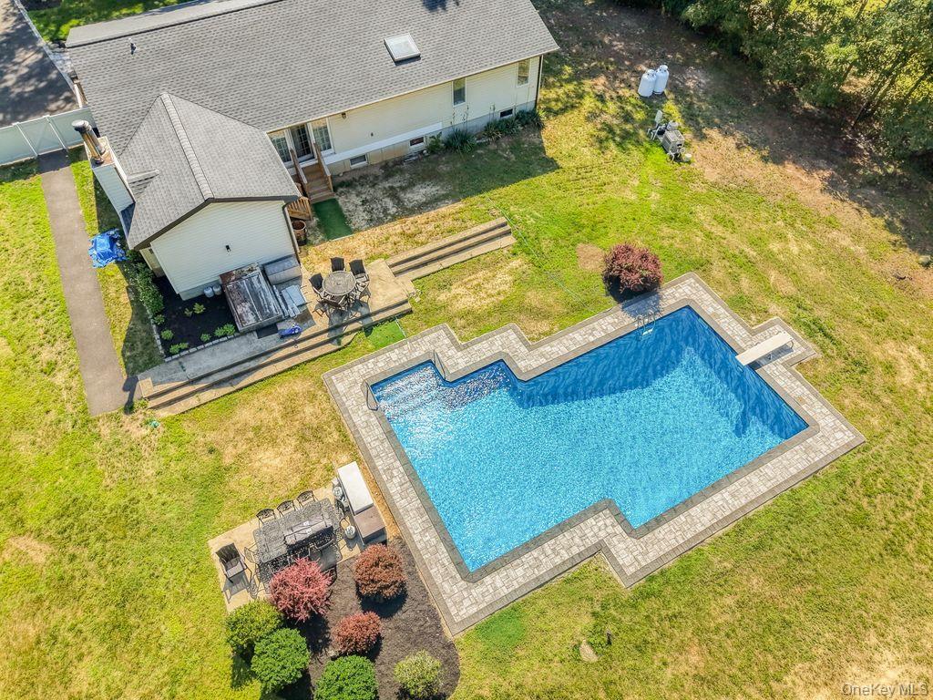 24 Bauer Avenue Property Photo 38