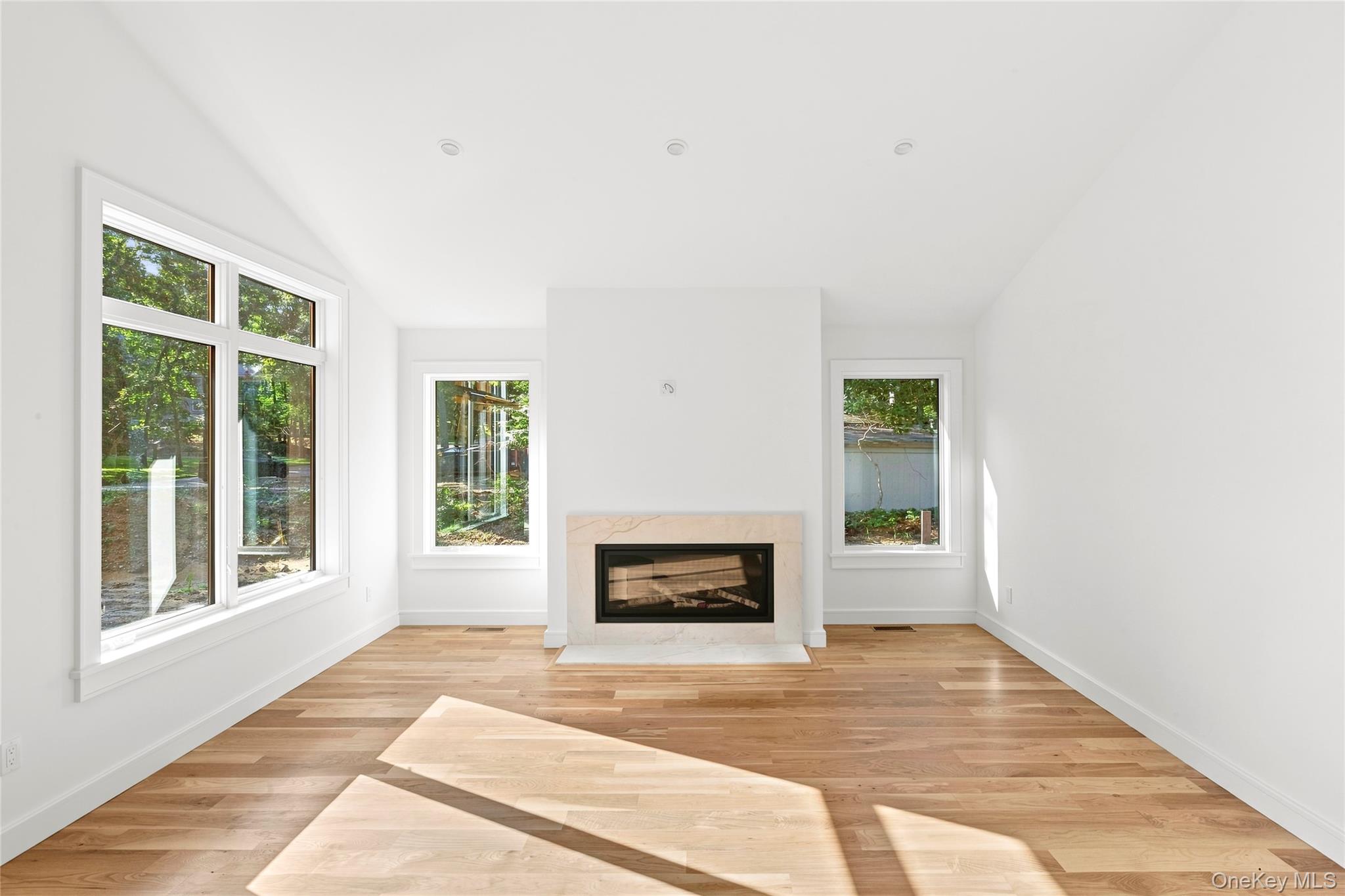 17 Bittersweet Avenue Property Photo 8
