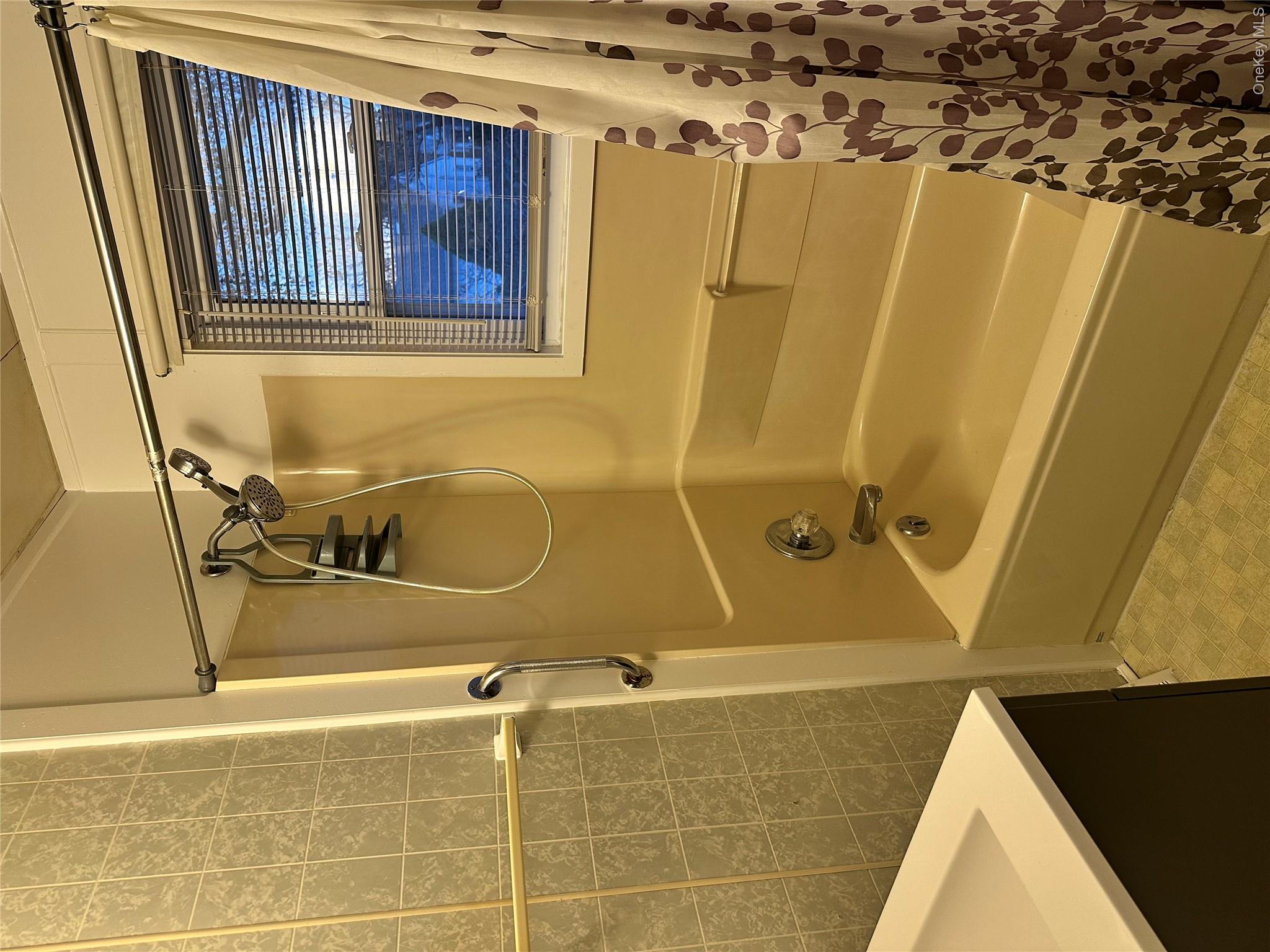 517 Flint Street Property Photo 13
