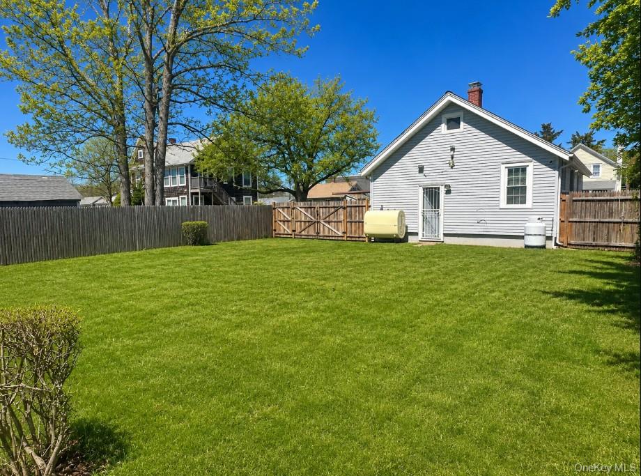517 Flint Street Property Photo 16