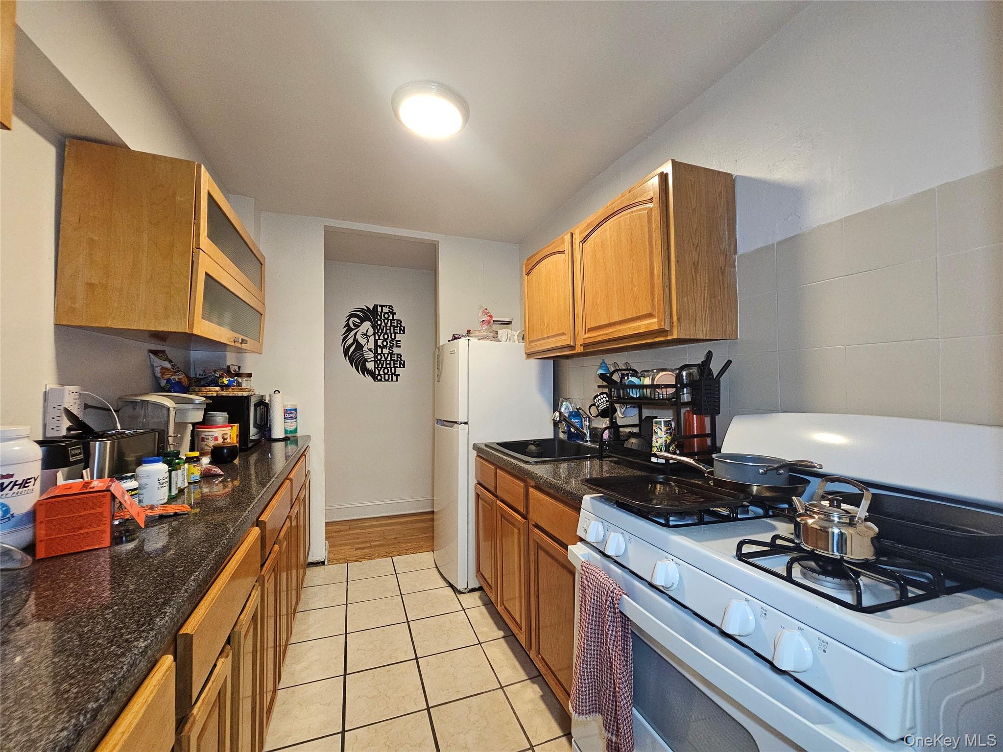 355 Bronx River Road 3e Property Photo 7
