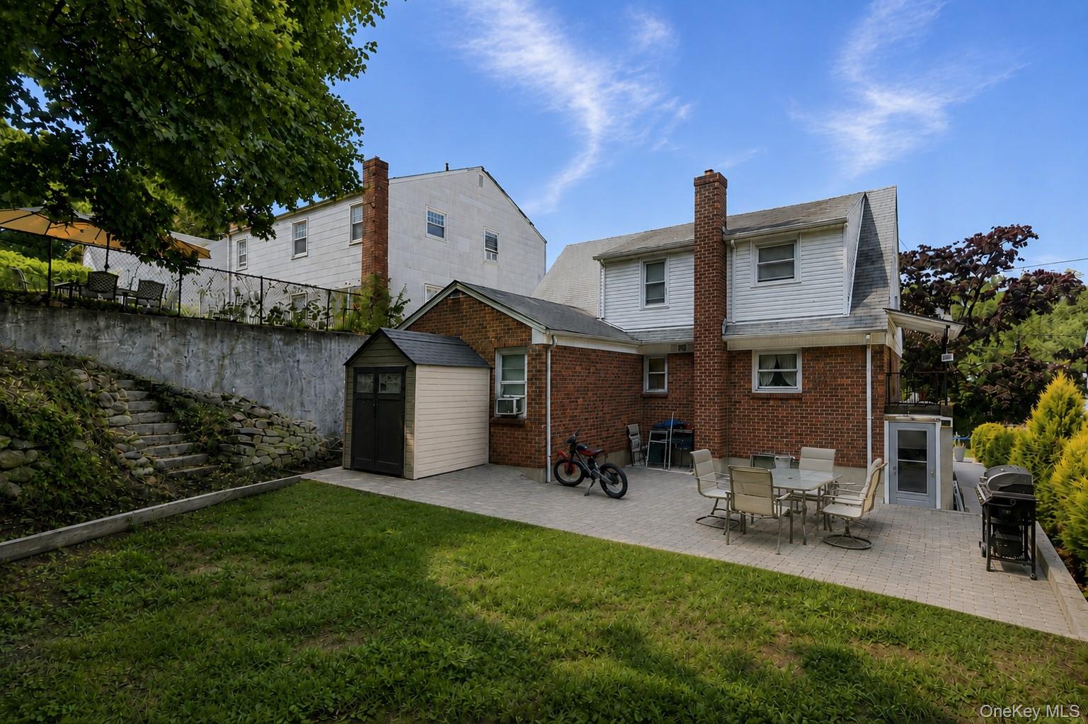 114 Greenvale Avenue Property Photo 2