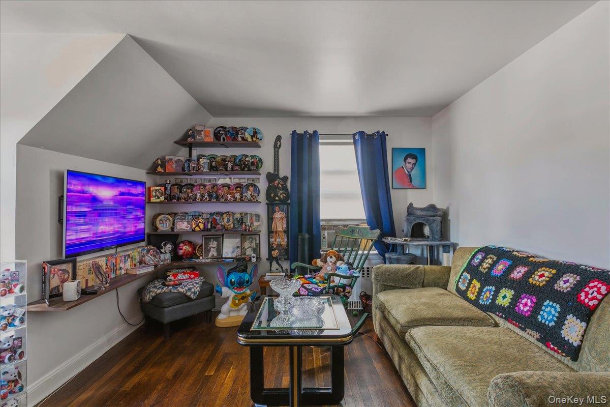 114 Greenvale Avenue Property Photo 16