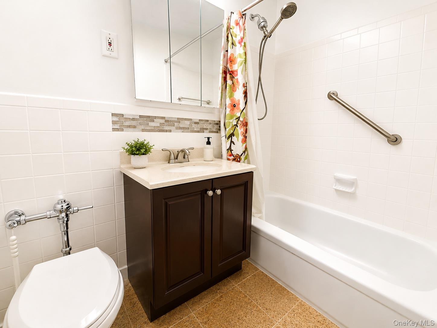 67-50 Thornton Place 1d Property Photo 10