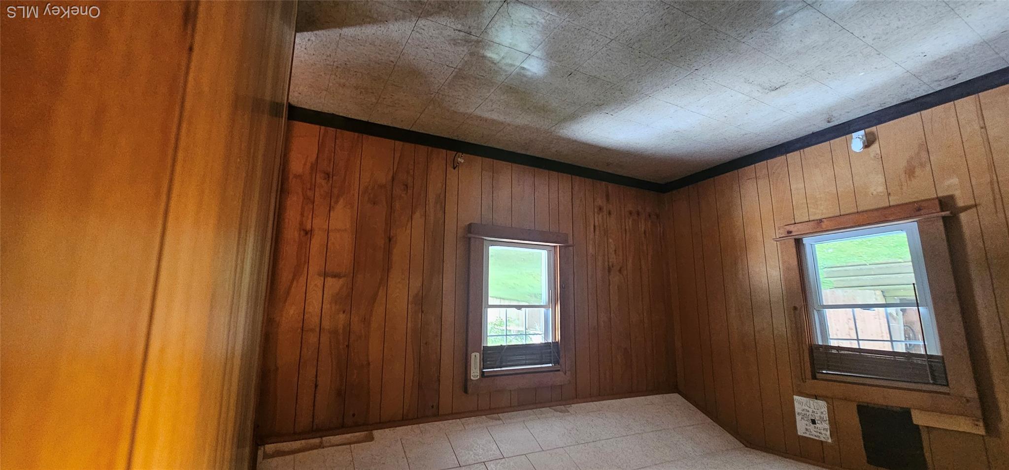 33 W Delaware Place Property Photo 11