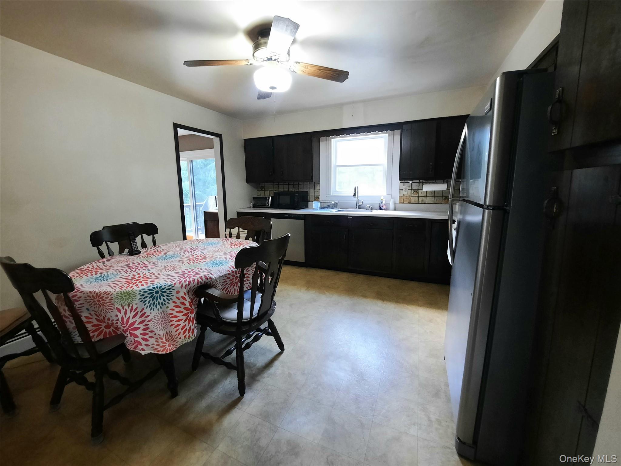 18 Hillside Road Property Photo 6