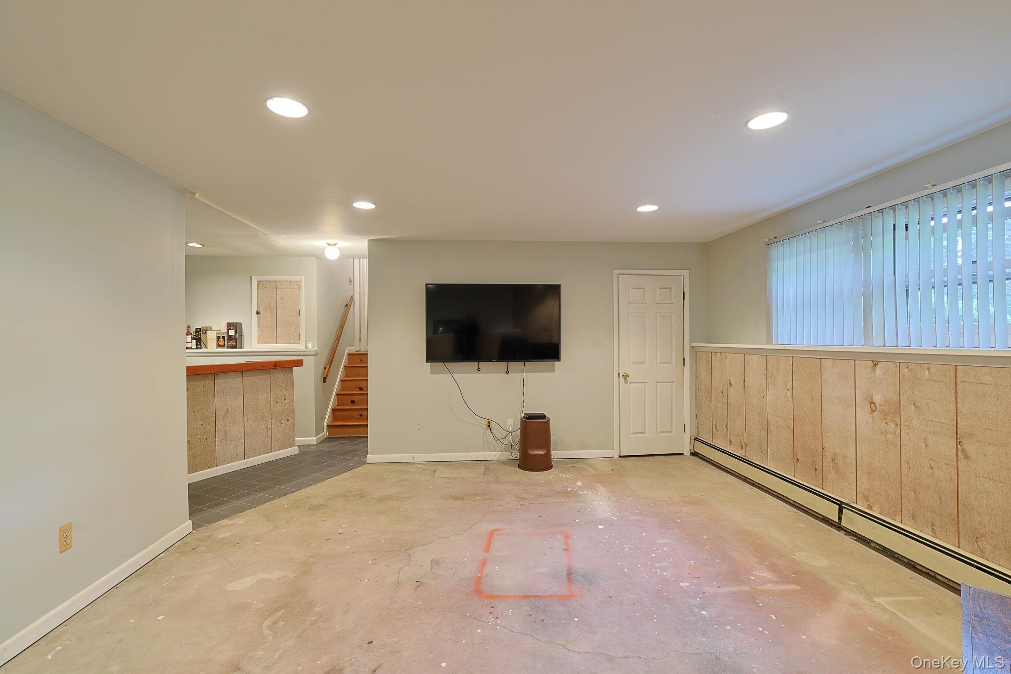 18 Hillside Road Property Photo 14