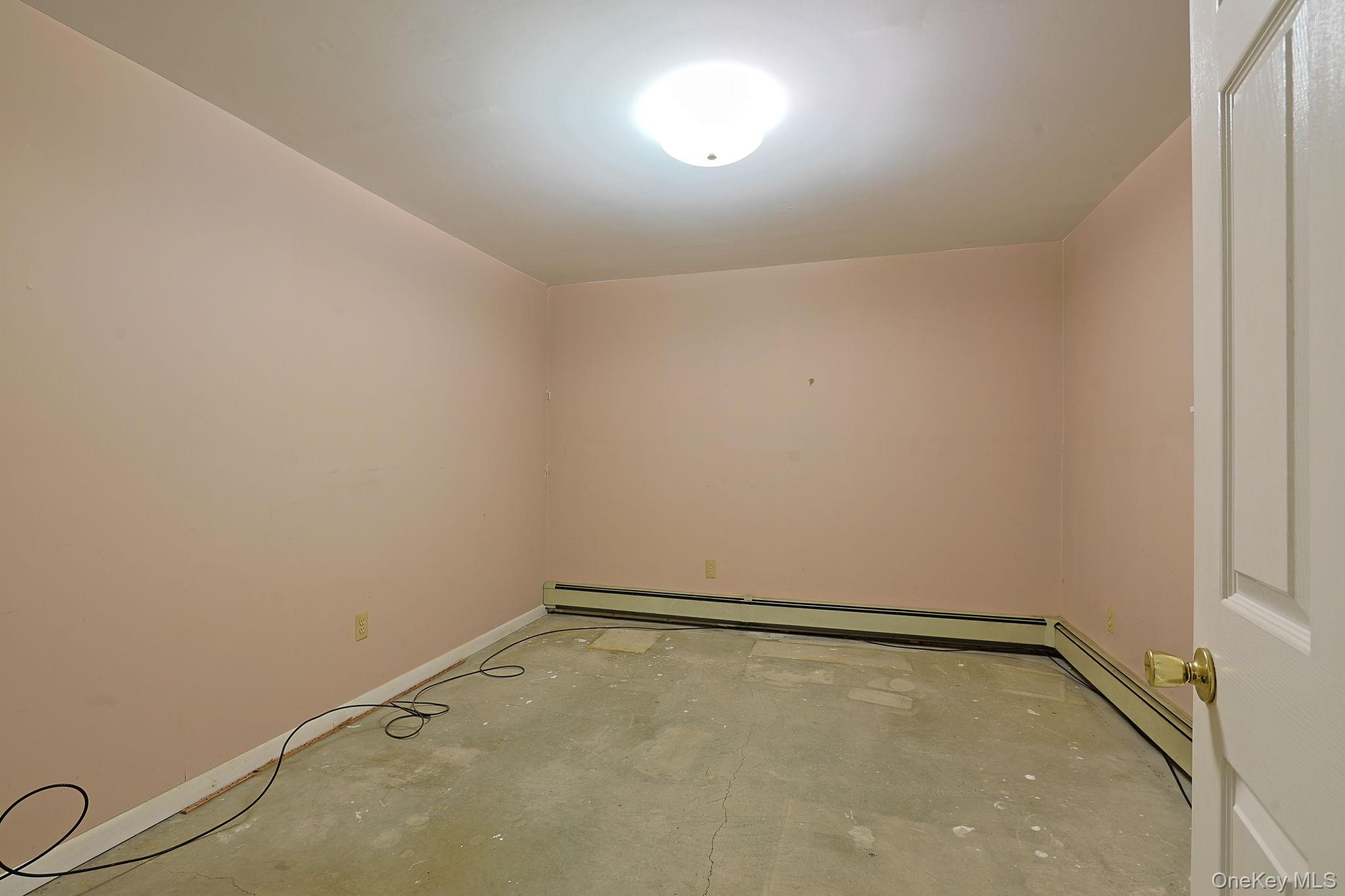 18 Hillside Road Property Photo 16