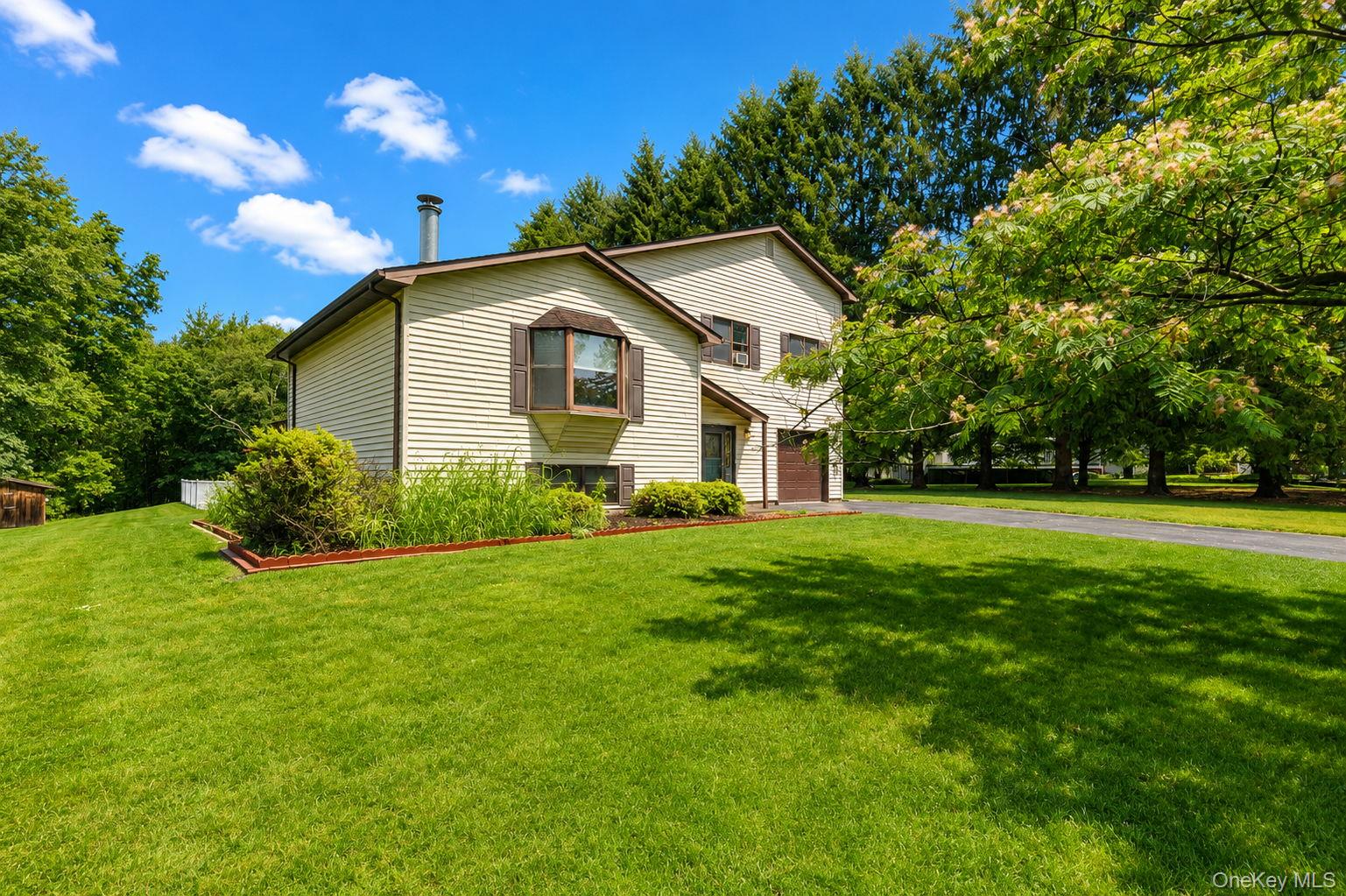 18 Hillside Road Property Photo 19