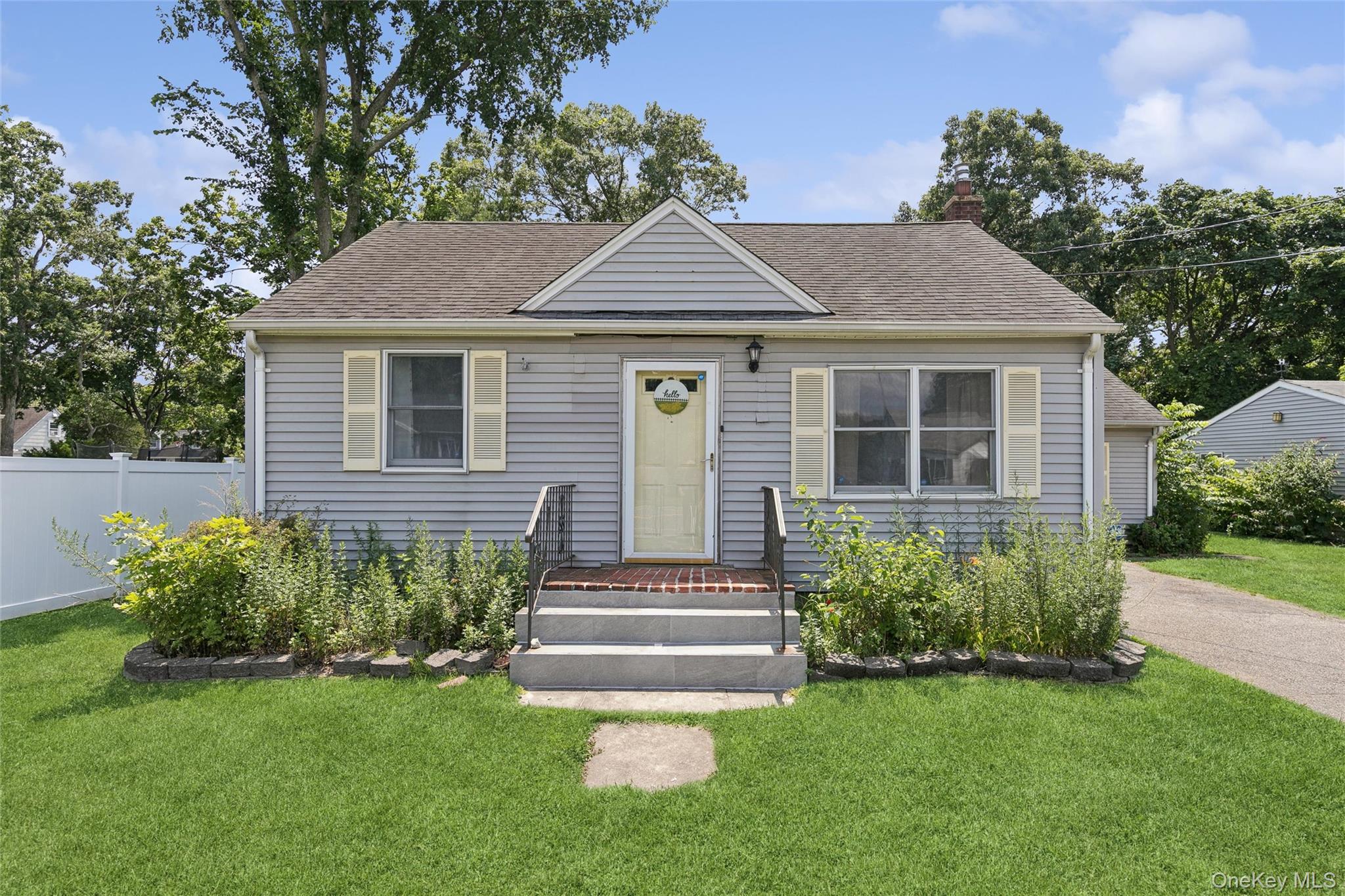 8 Beecher Avenue Property Photo 1