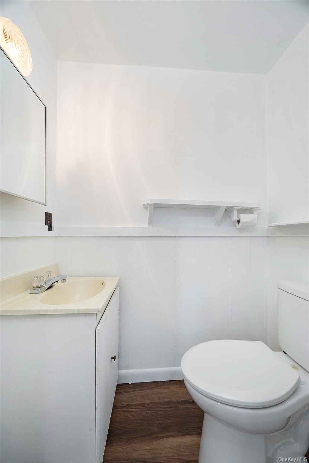 82 Lake Road Property Photo 12