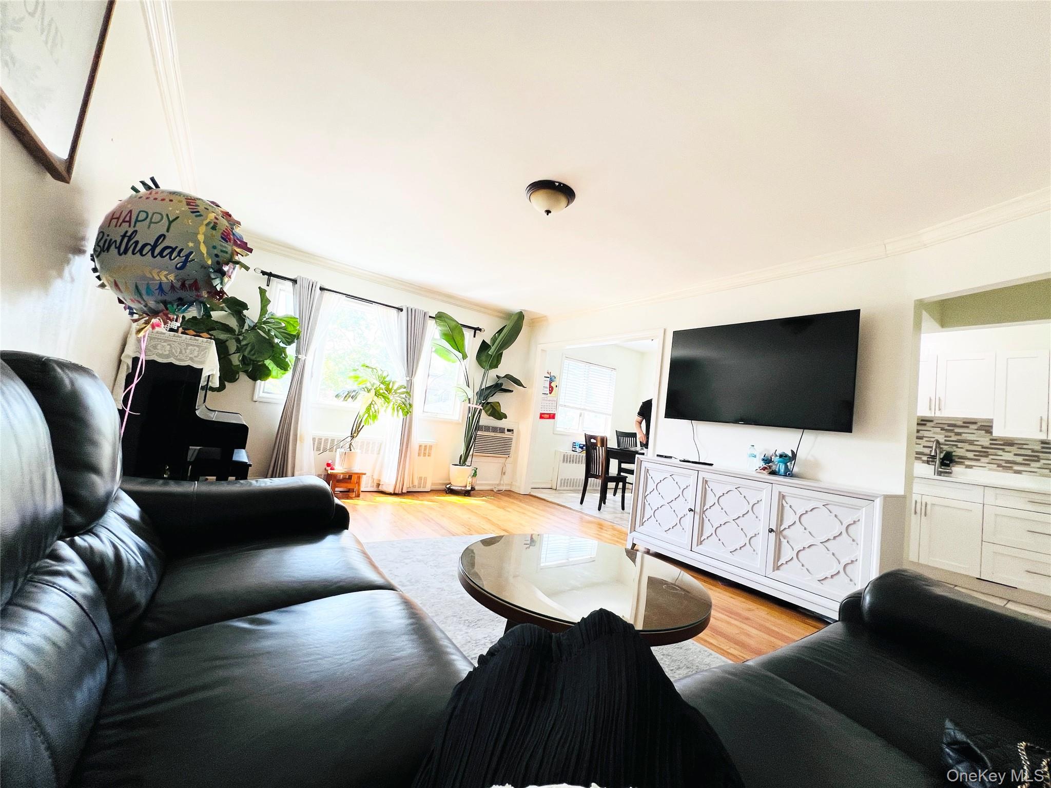 6927 169th Street Property Photo 3