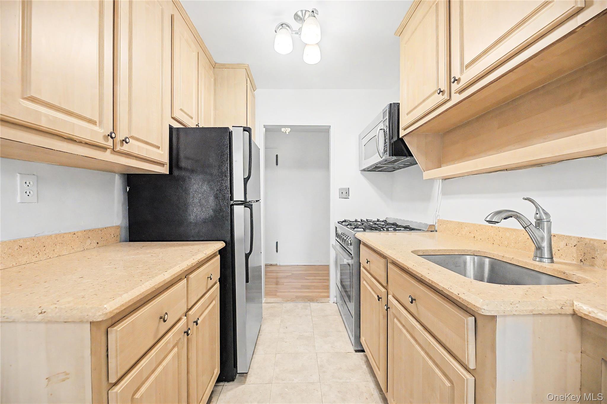3130 Irwin Avenue 4b Property Photo 7