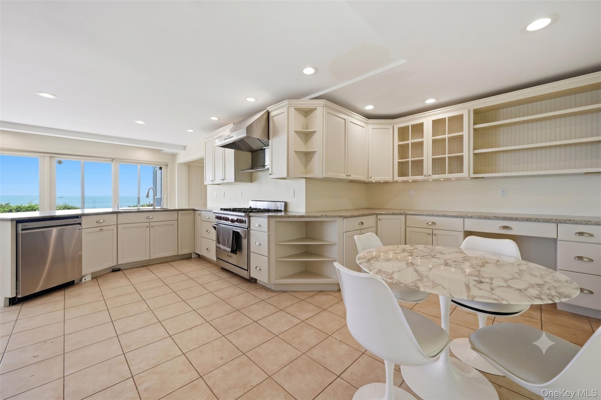 91 Fresh Pond Road Property Photo 8