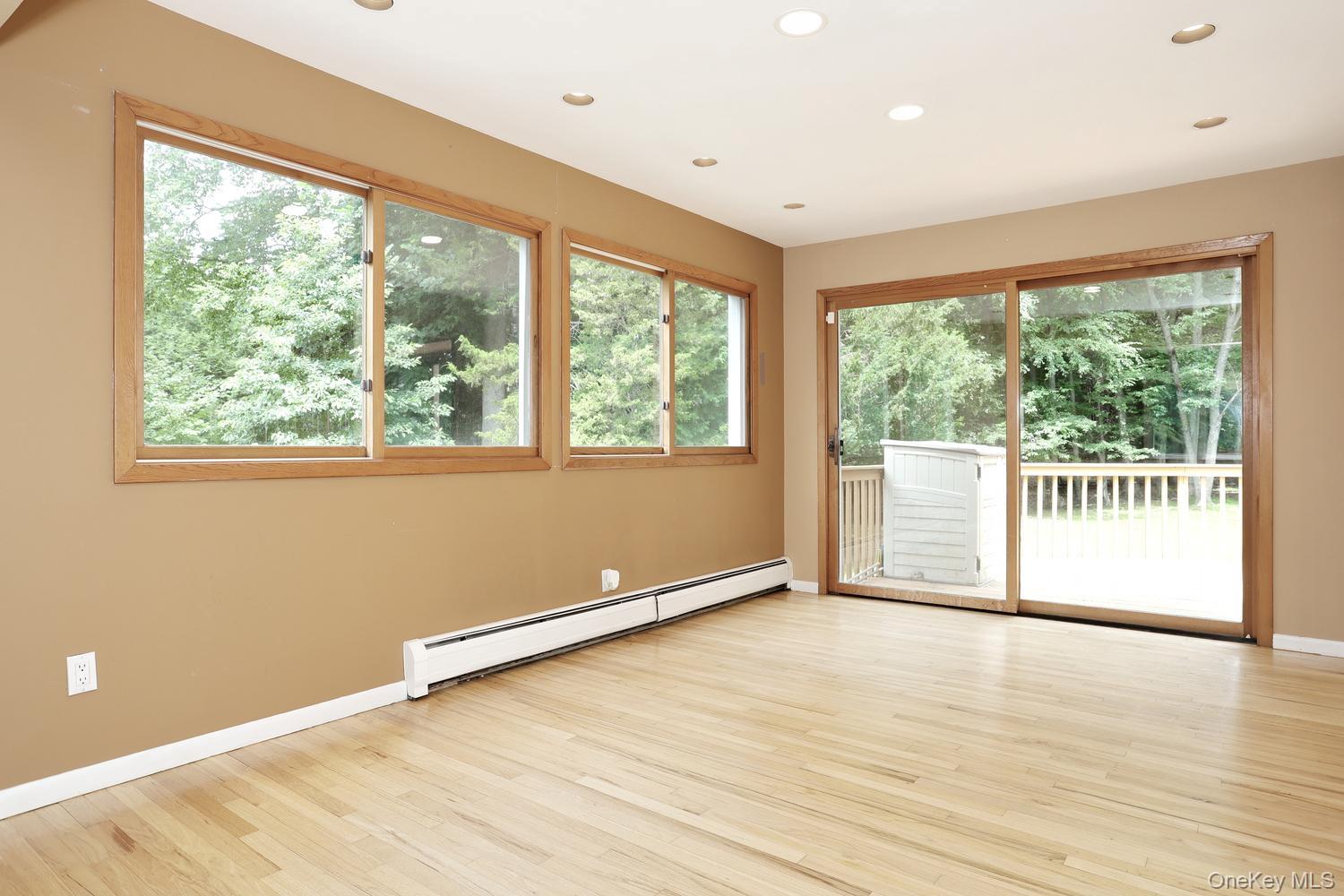160 Pascack Road Property Photo 7