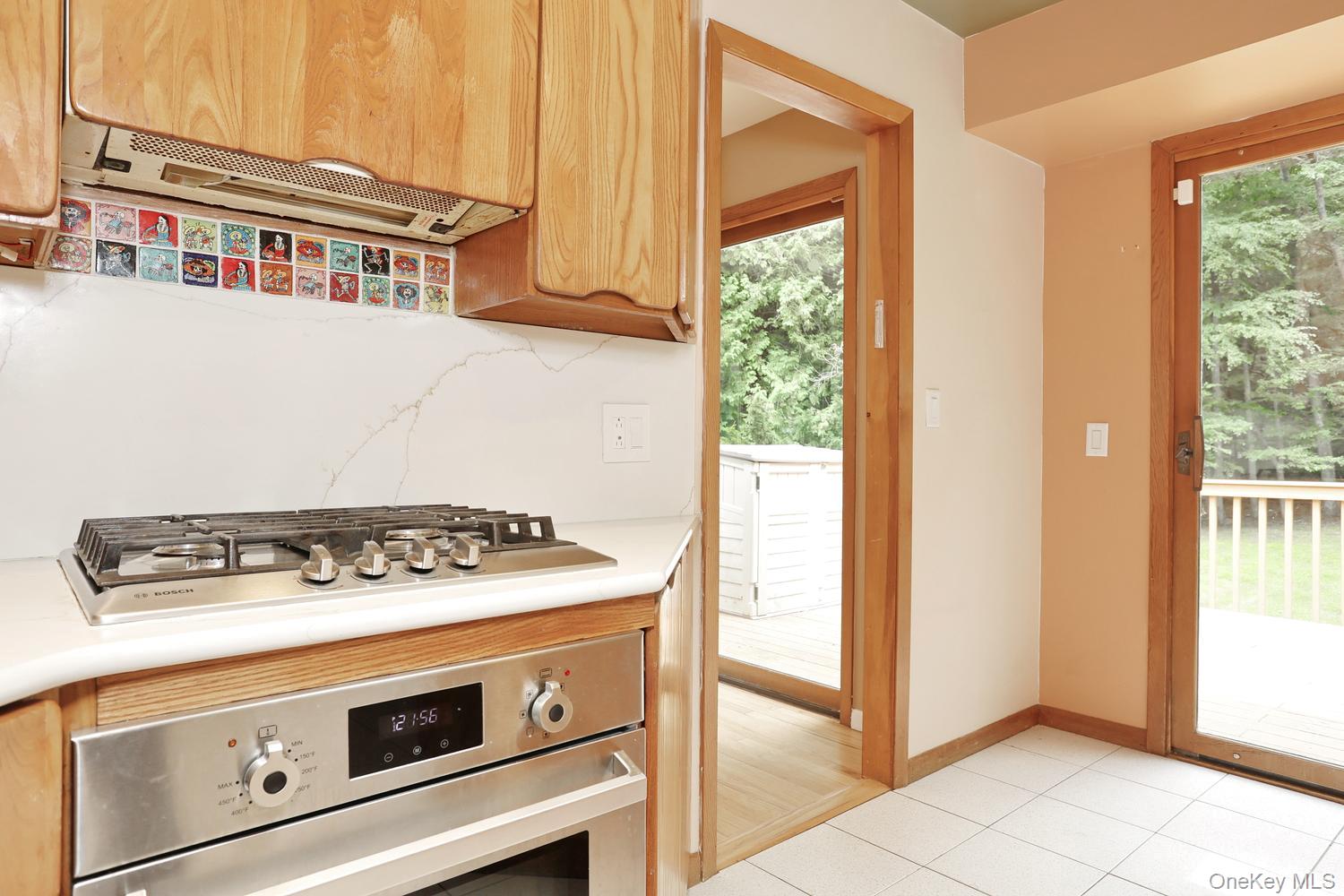 160 Pascack Road Property Photo 10