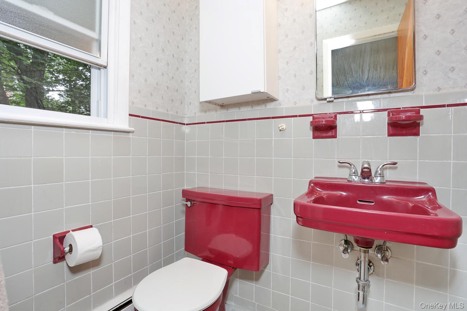 160 Pascack Road Property Photo 15