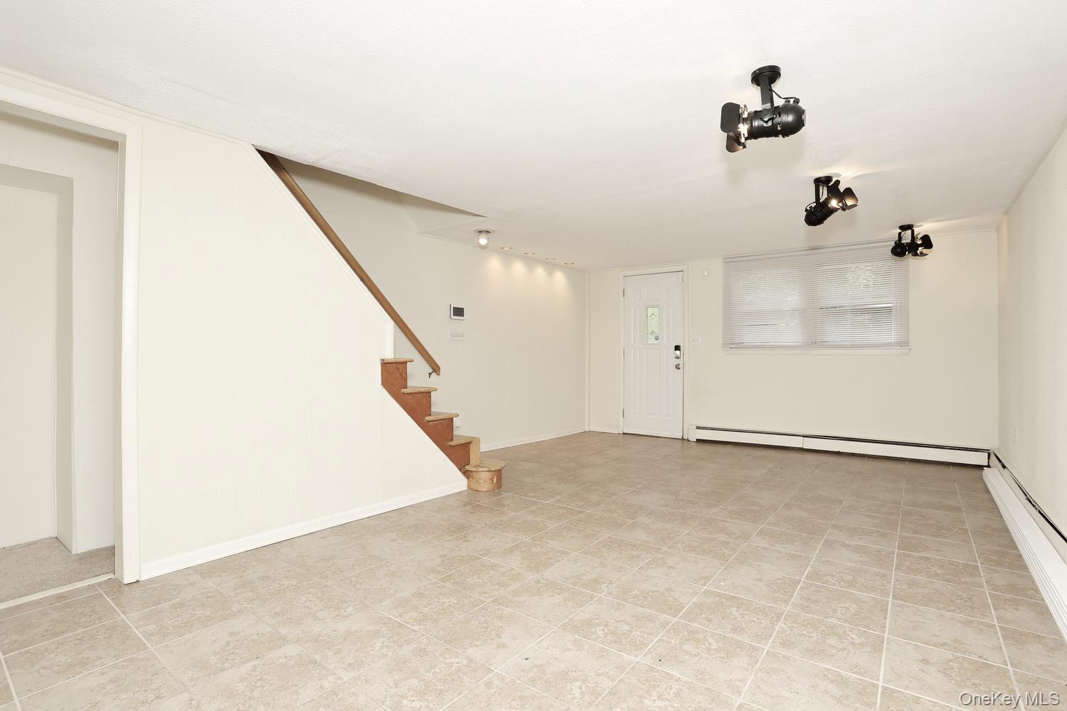 160 Pascack Road Property Photo 23