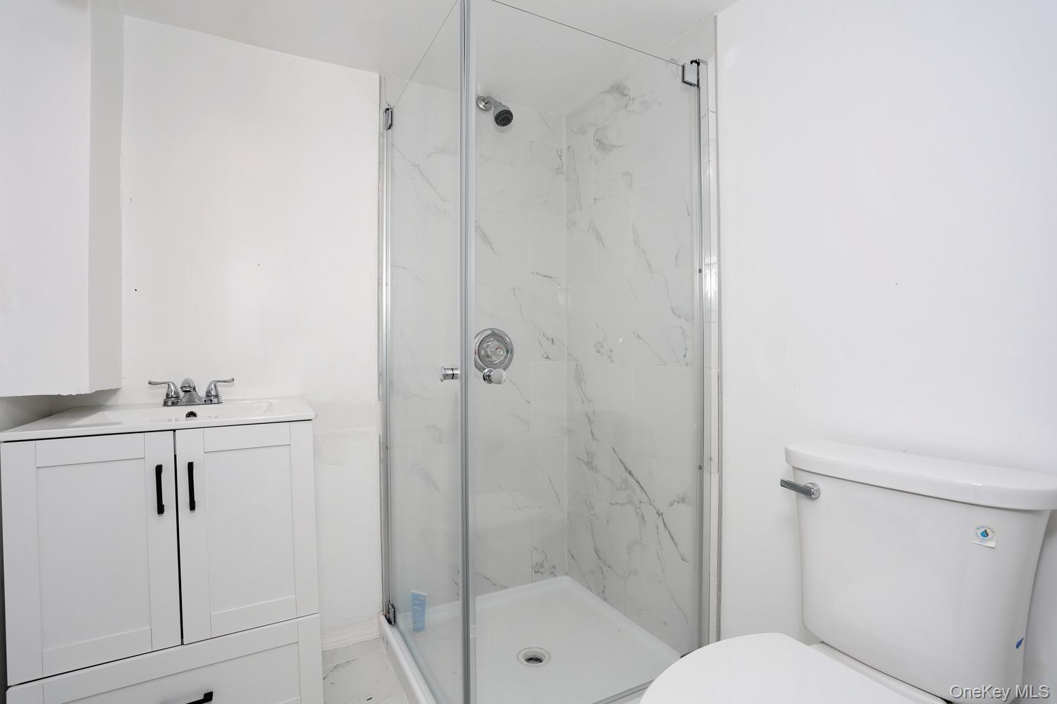 160 Pascack Road Property Photo 25