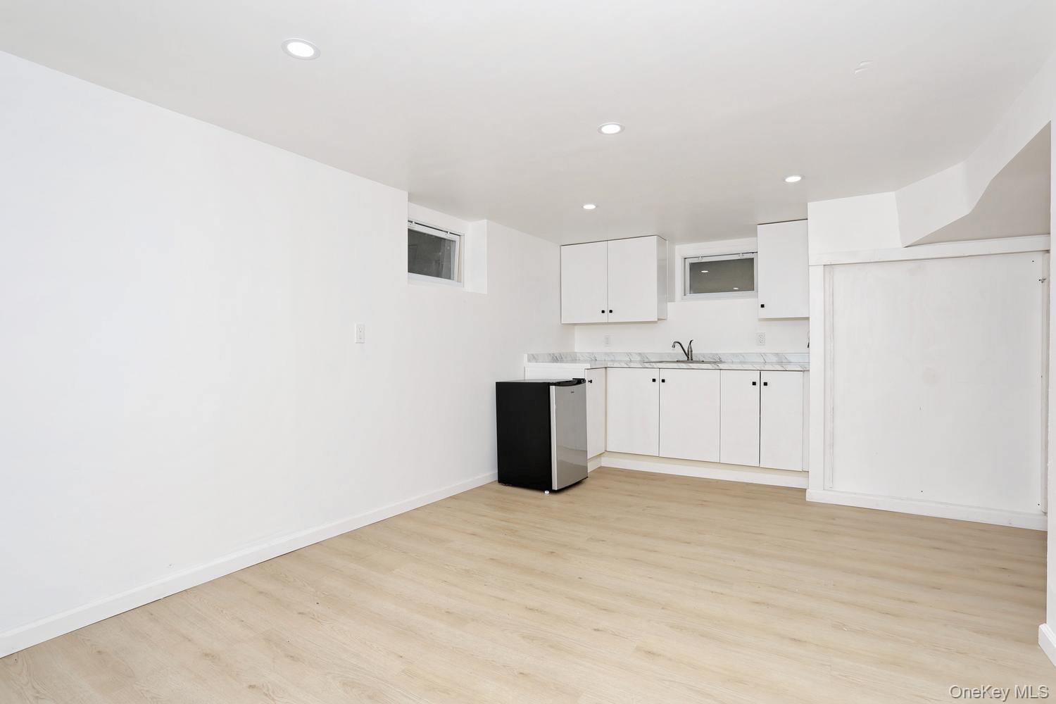 160 Pascack Road Property Photo 26