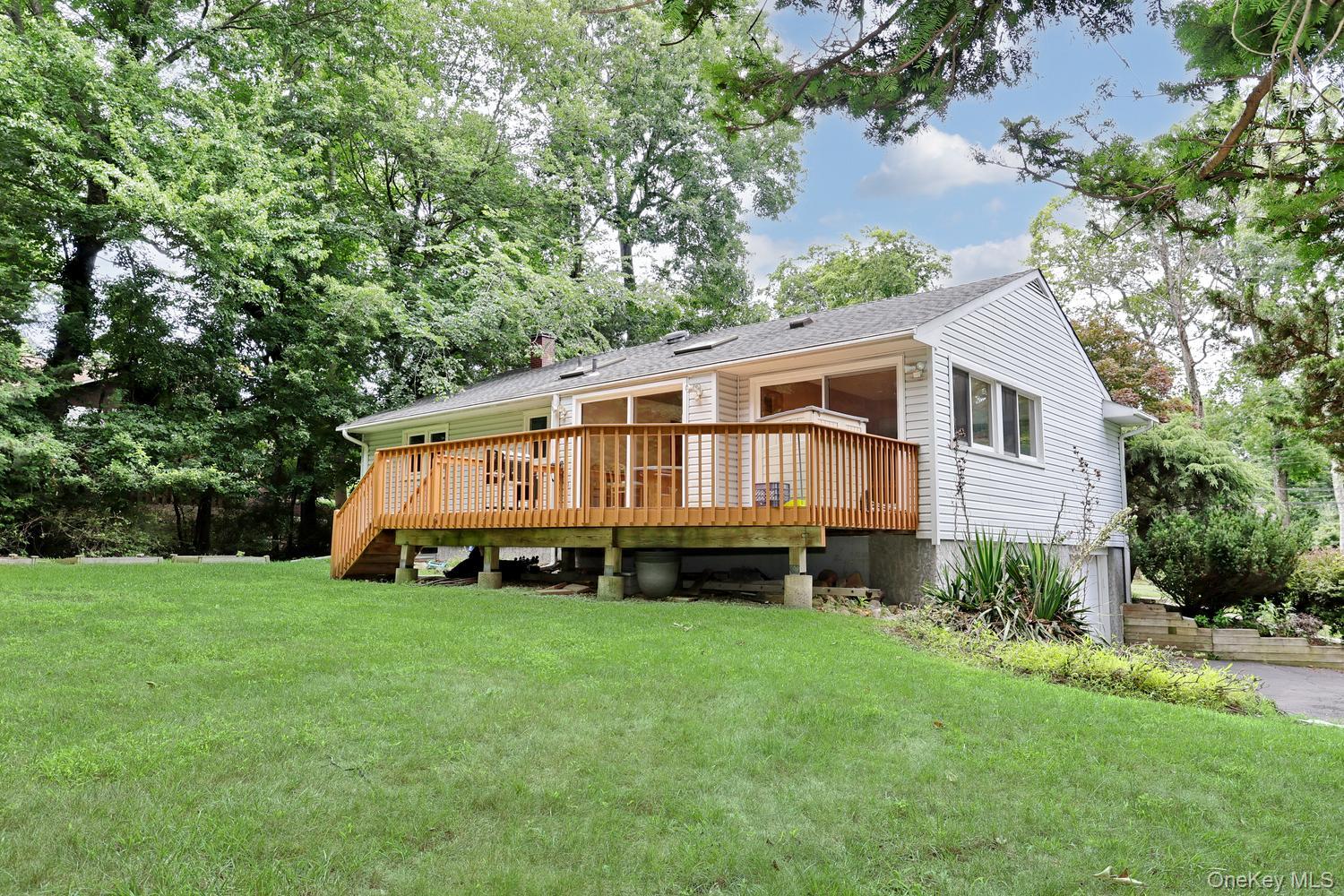 160 Pascack Road Property Photo 32