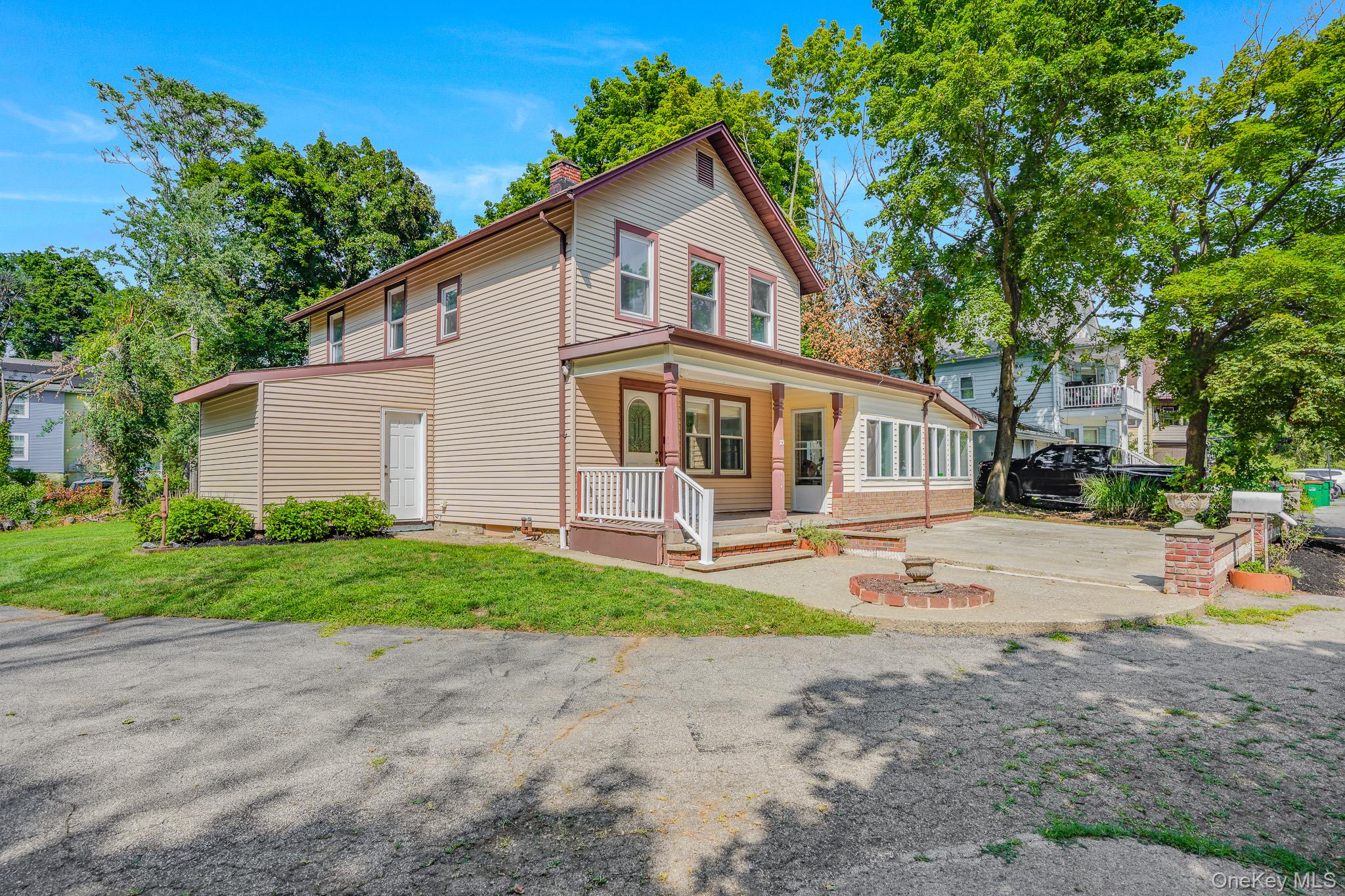 23 Kent Avenue Property Photo 2