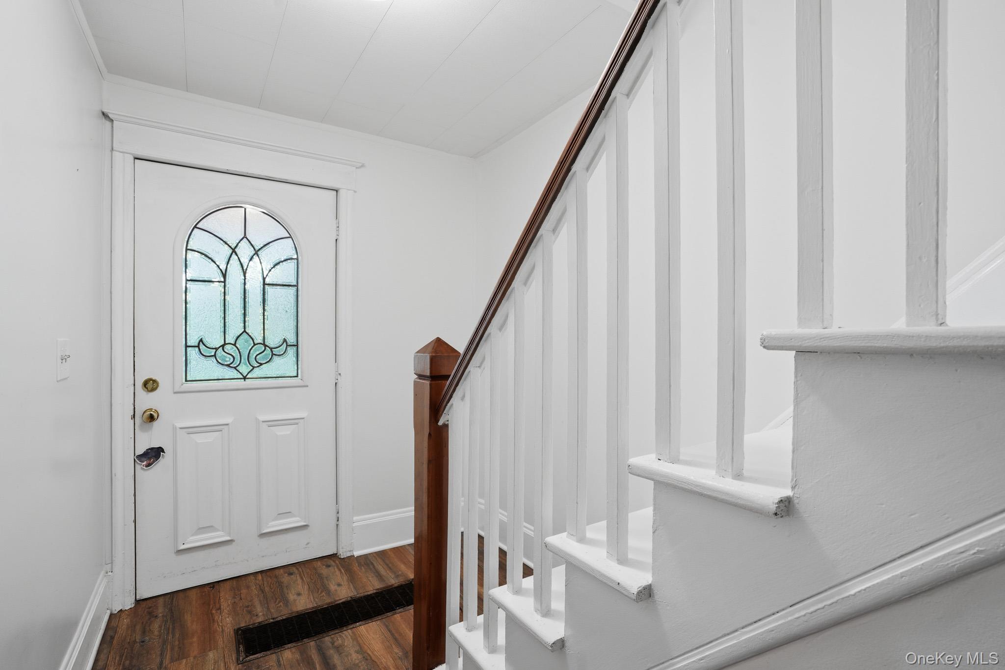 23 Kent Avenue Property Photo 4
