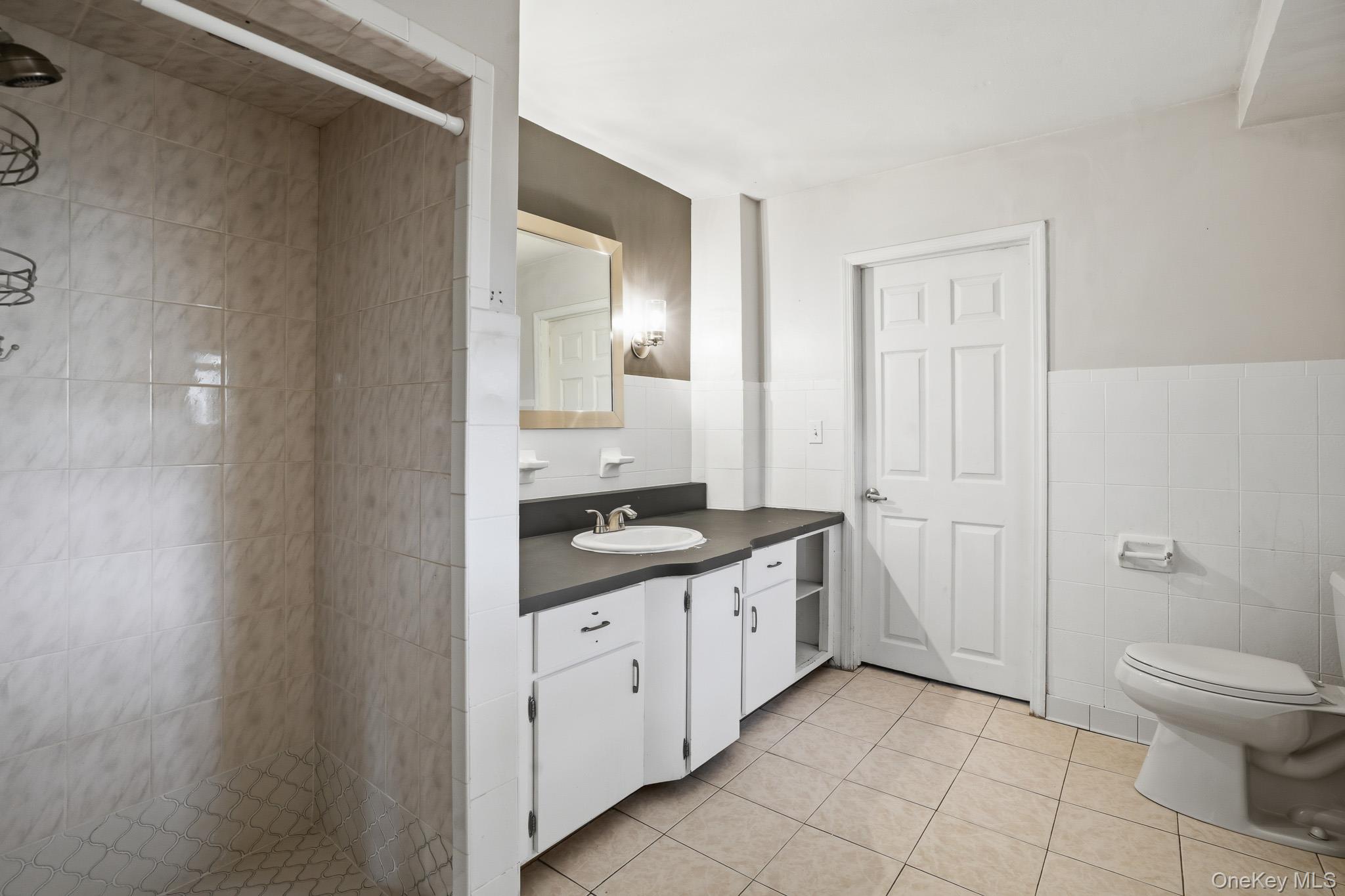 23 Kent Avenue Property Photo 14