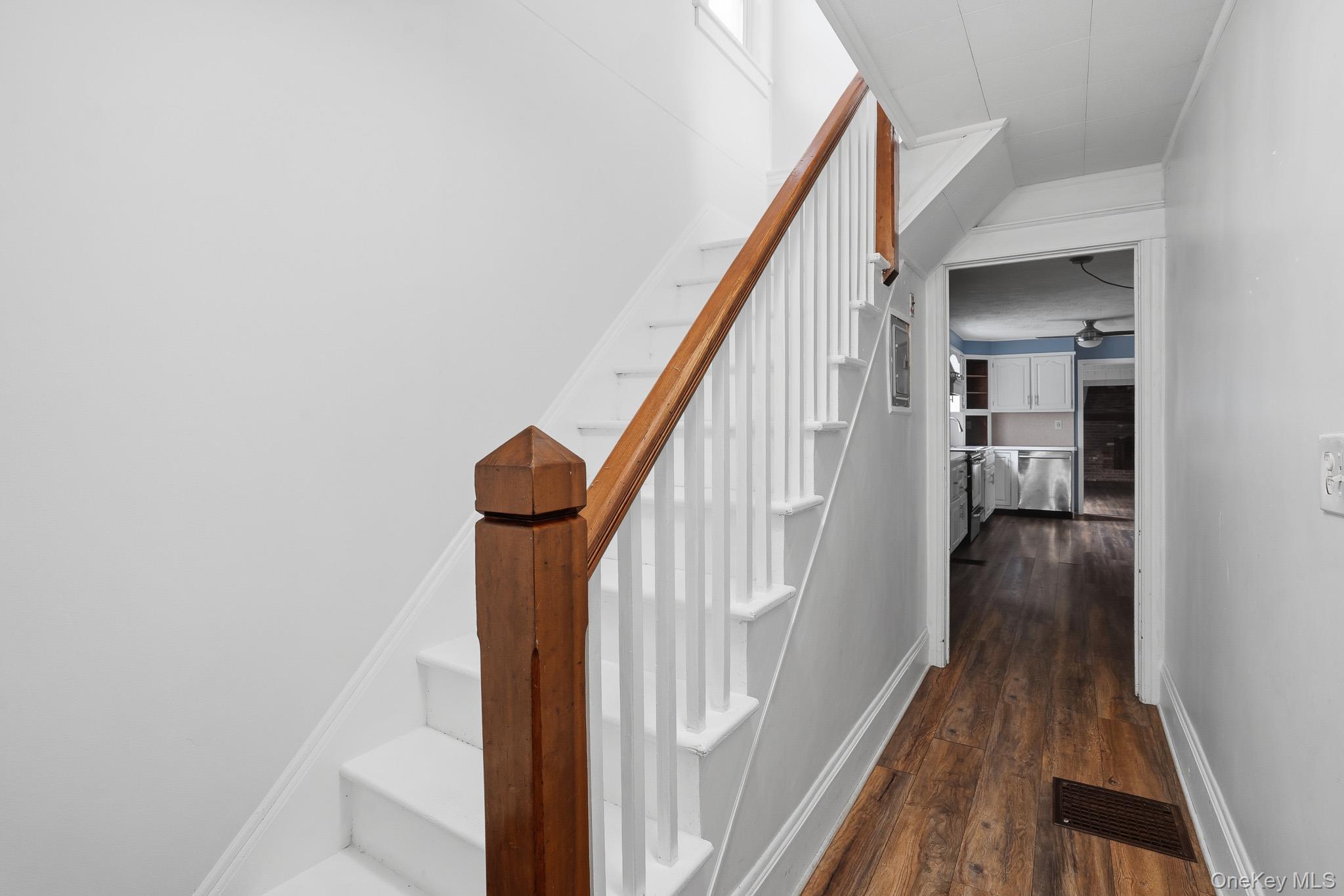 23 Kent Avenue Property Photo 15