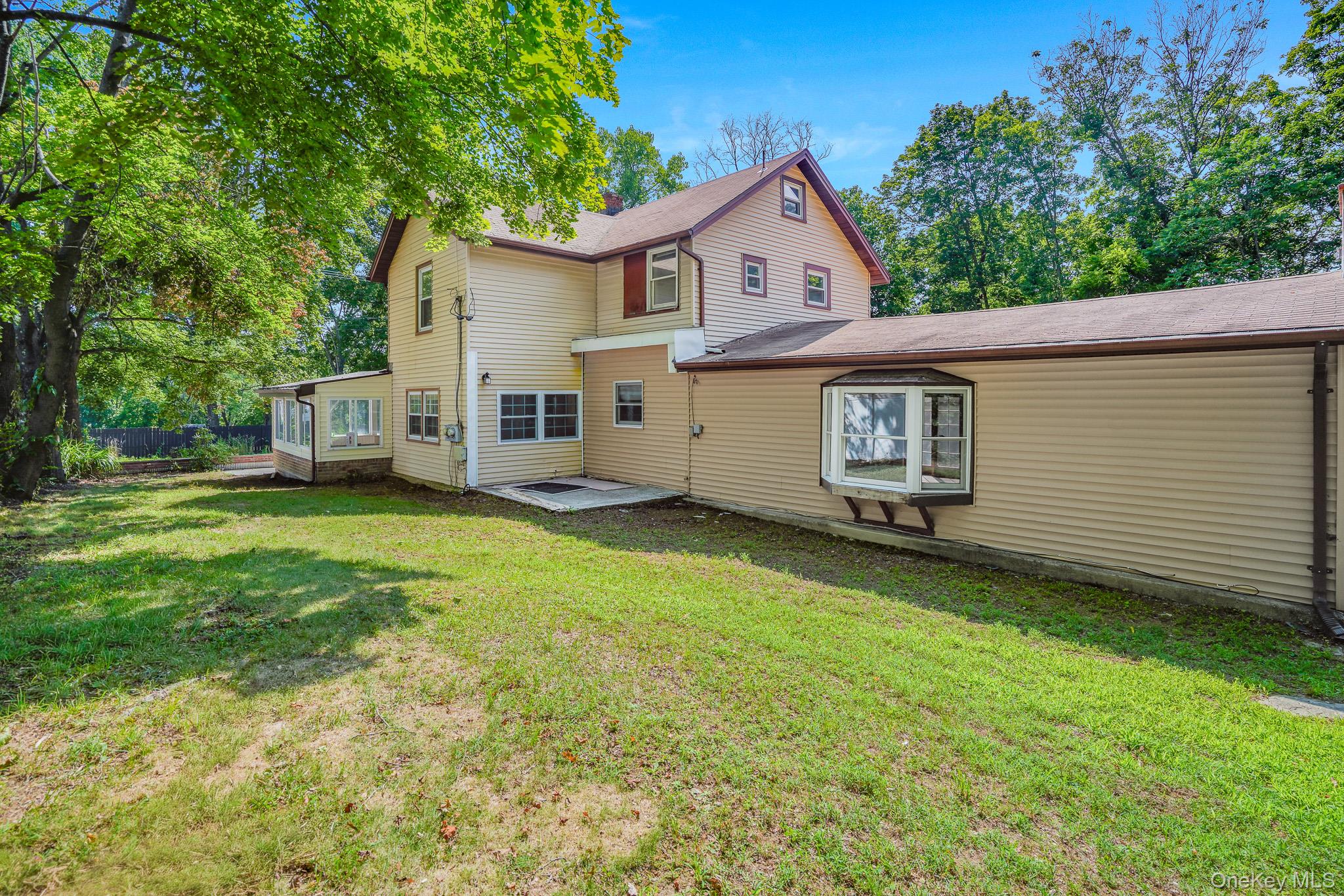 23 Kent Avenue Property Photo 29
