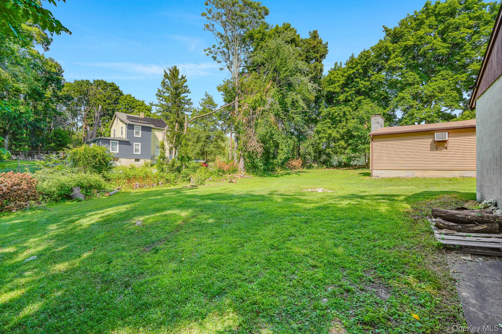 23 Kent Avenue Property Photo 31