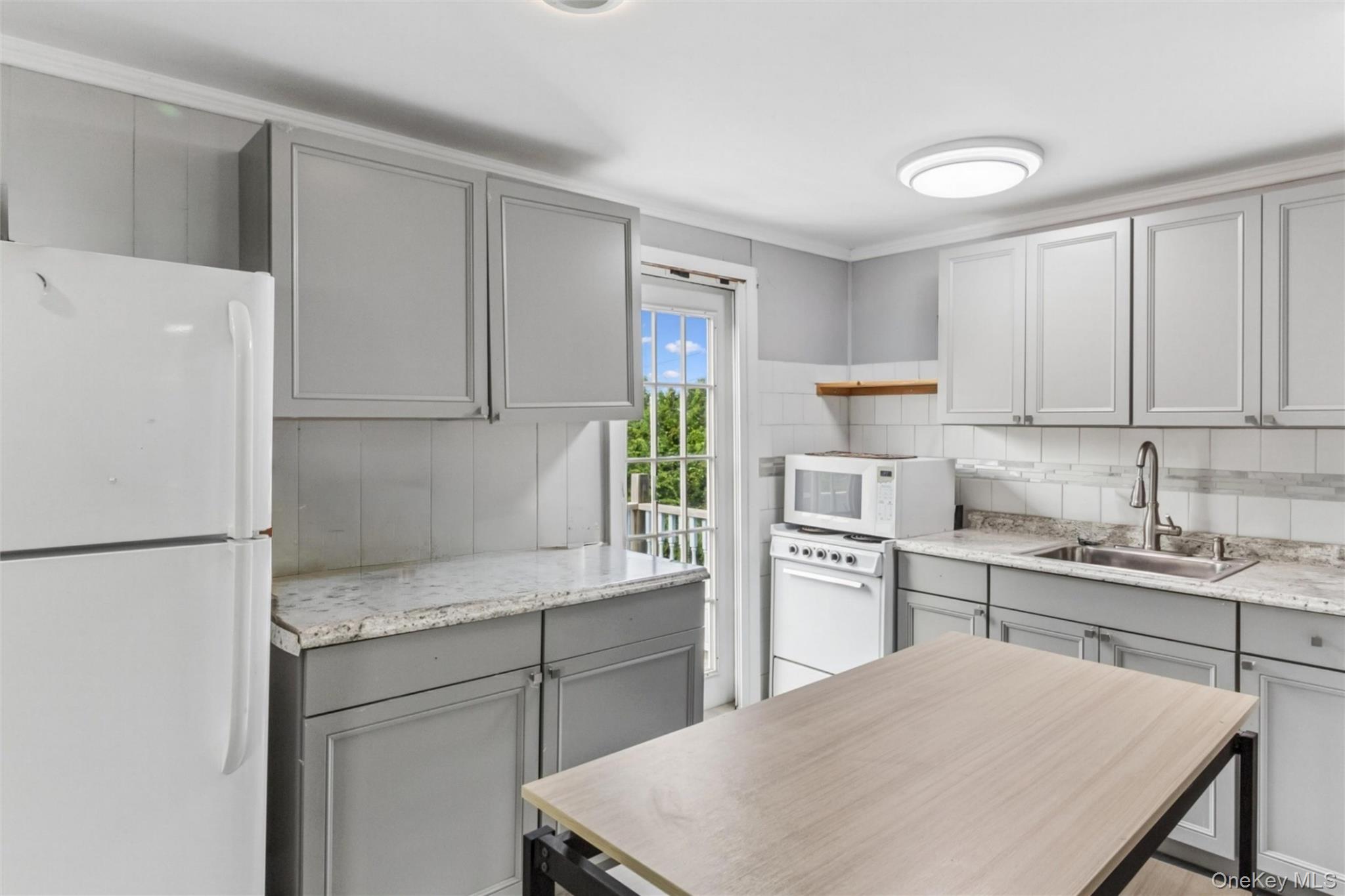 84 Barnum Street Property Photo 20