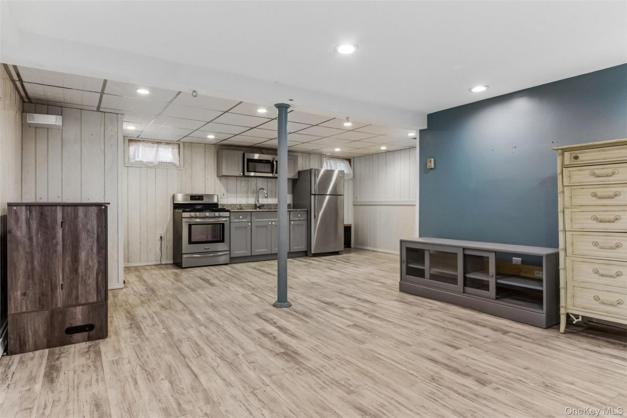 84 Barnum Street Property Photo 23