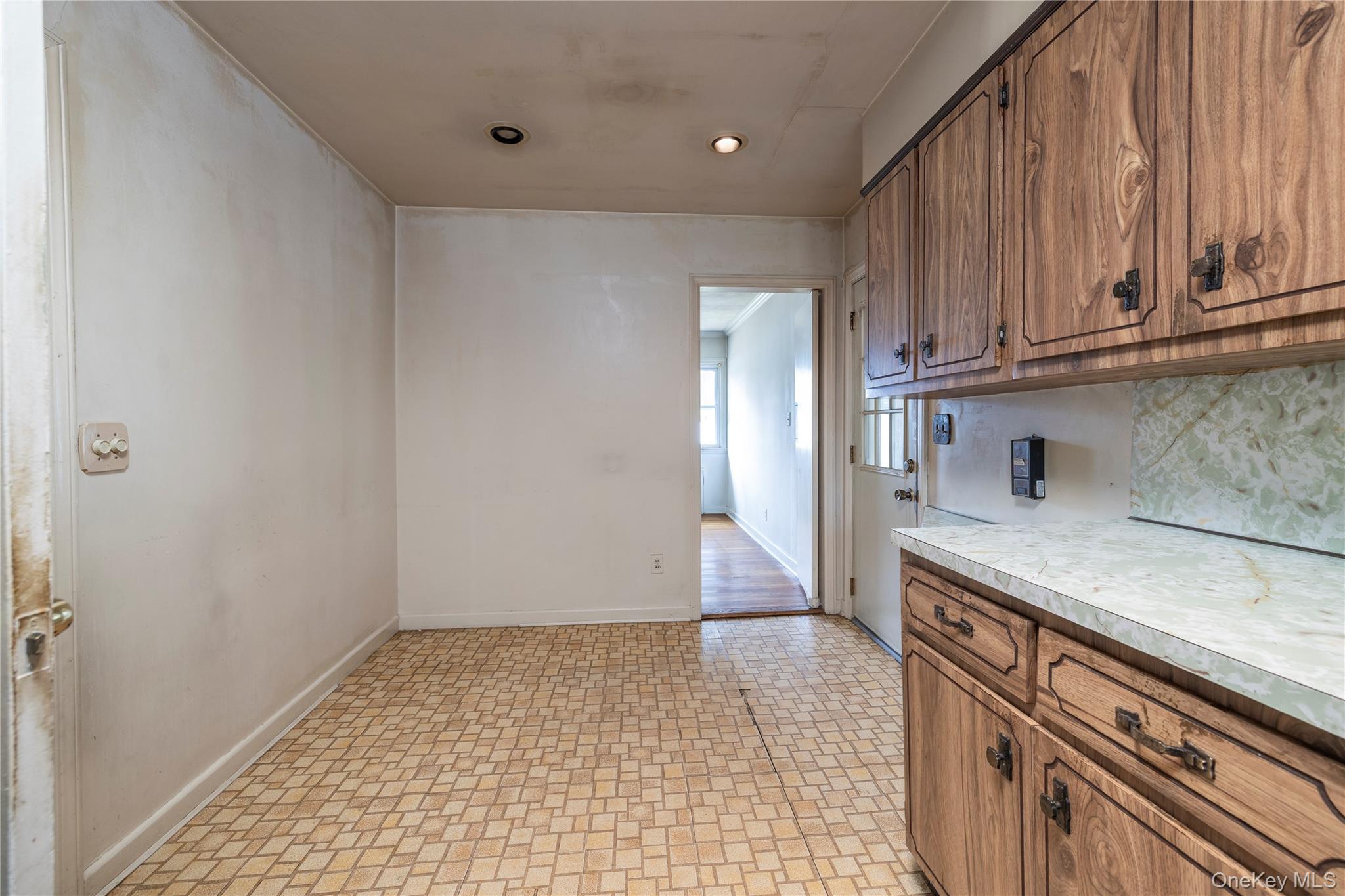296 N Long Beach Road Property Photo 7