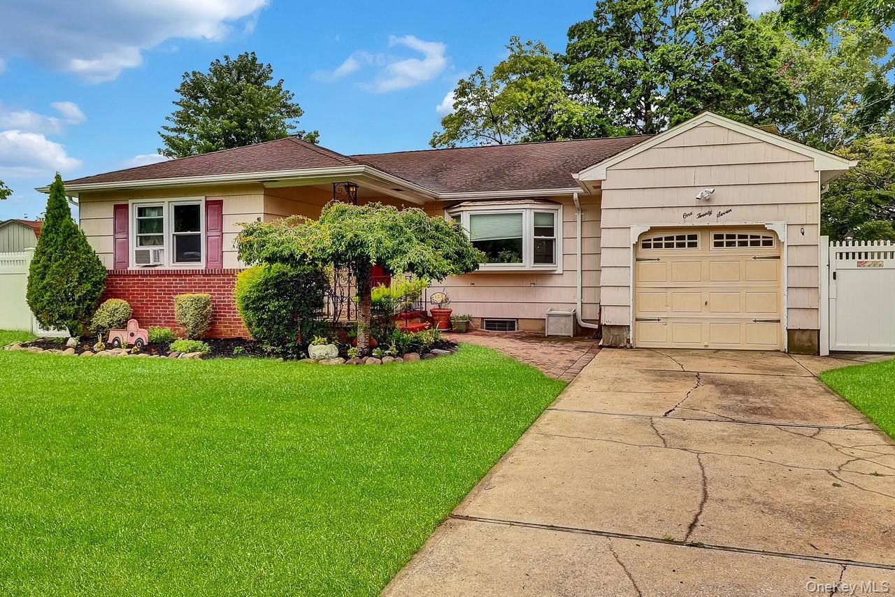 127 Queens Avenue Property Photo 1