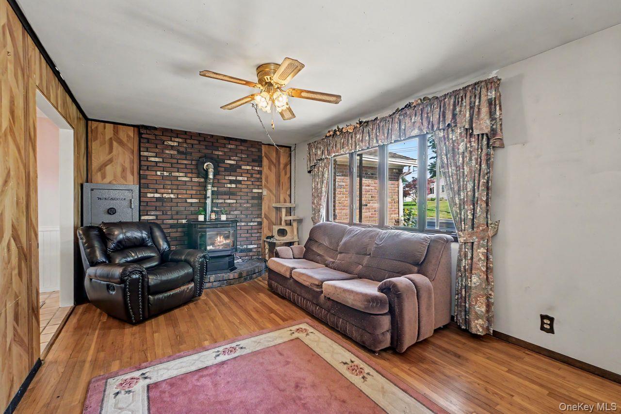 21 Clematis Road Property Photo 6