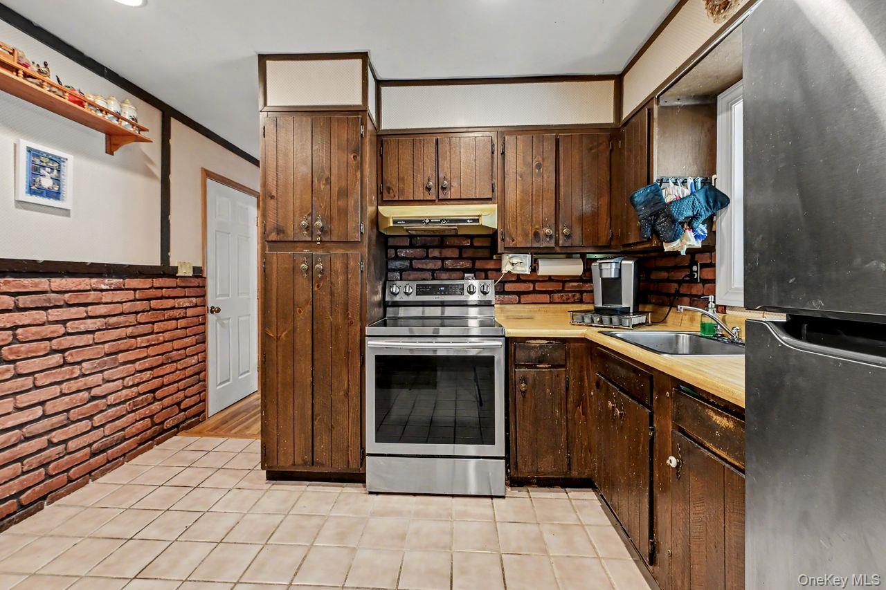 21 Clematis Road Property Photo 10