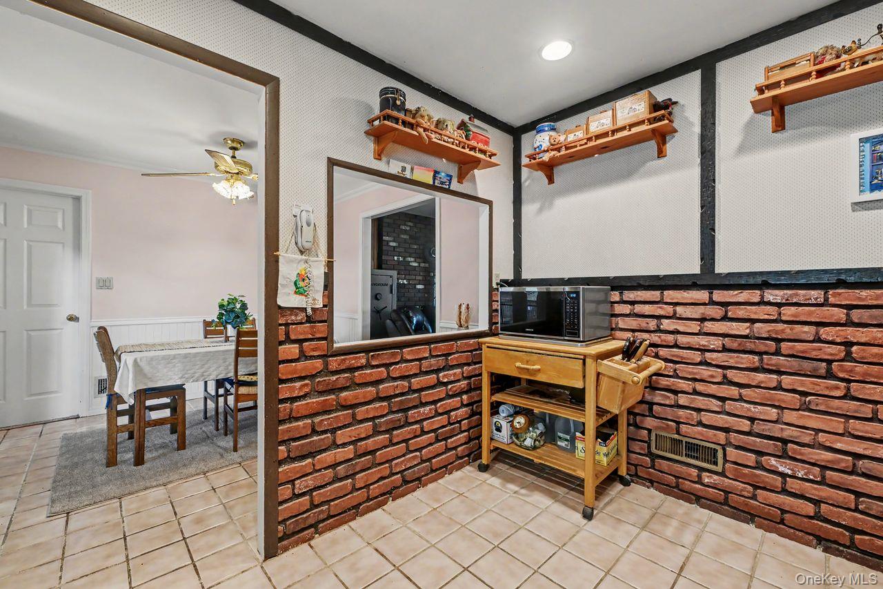 21 Clematis Road Property Photo 11