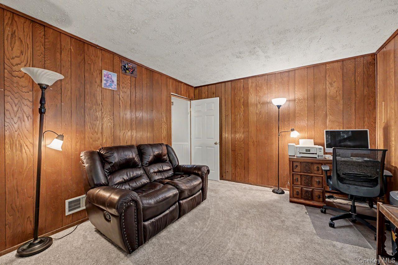 21 Clematis Road Property Photo 16