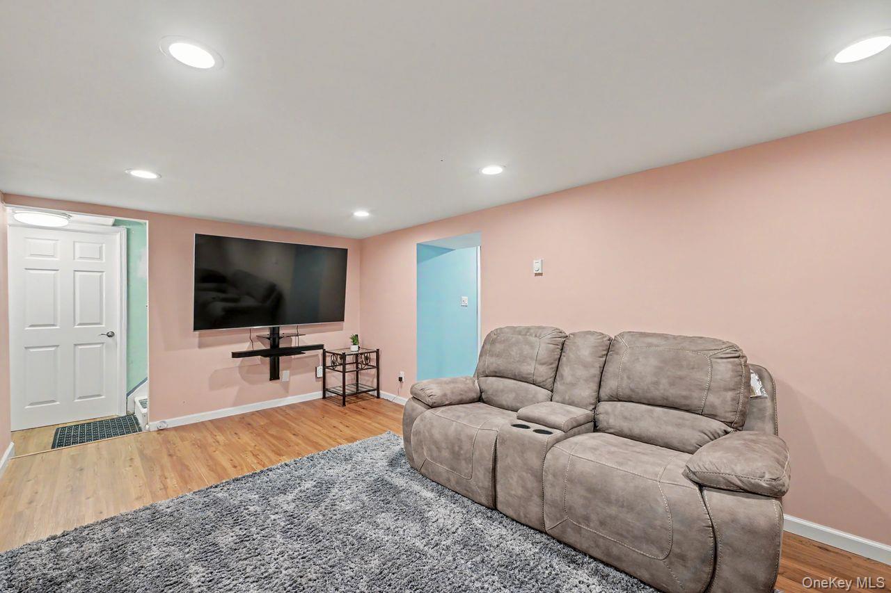 21 Clematis Road Property Photo 23