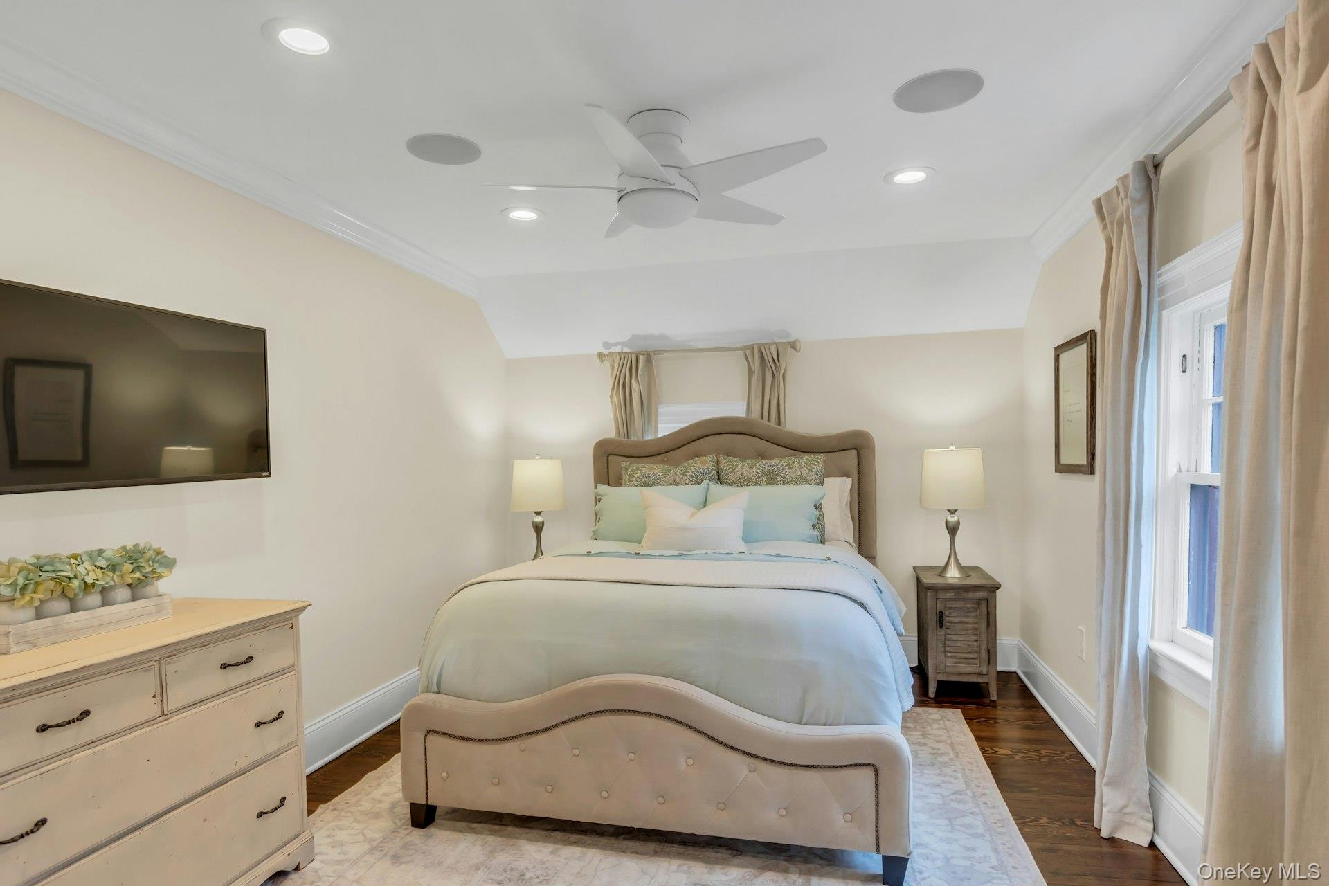105 Academy Street Property Photo 22