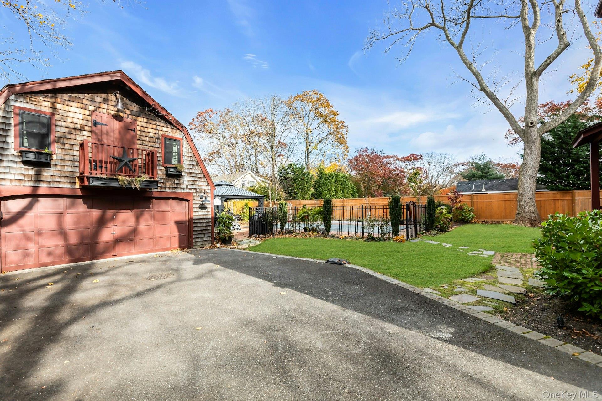 105 Academy Street Property Photo 31