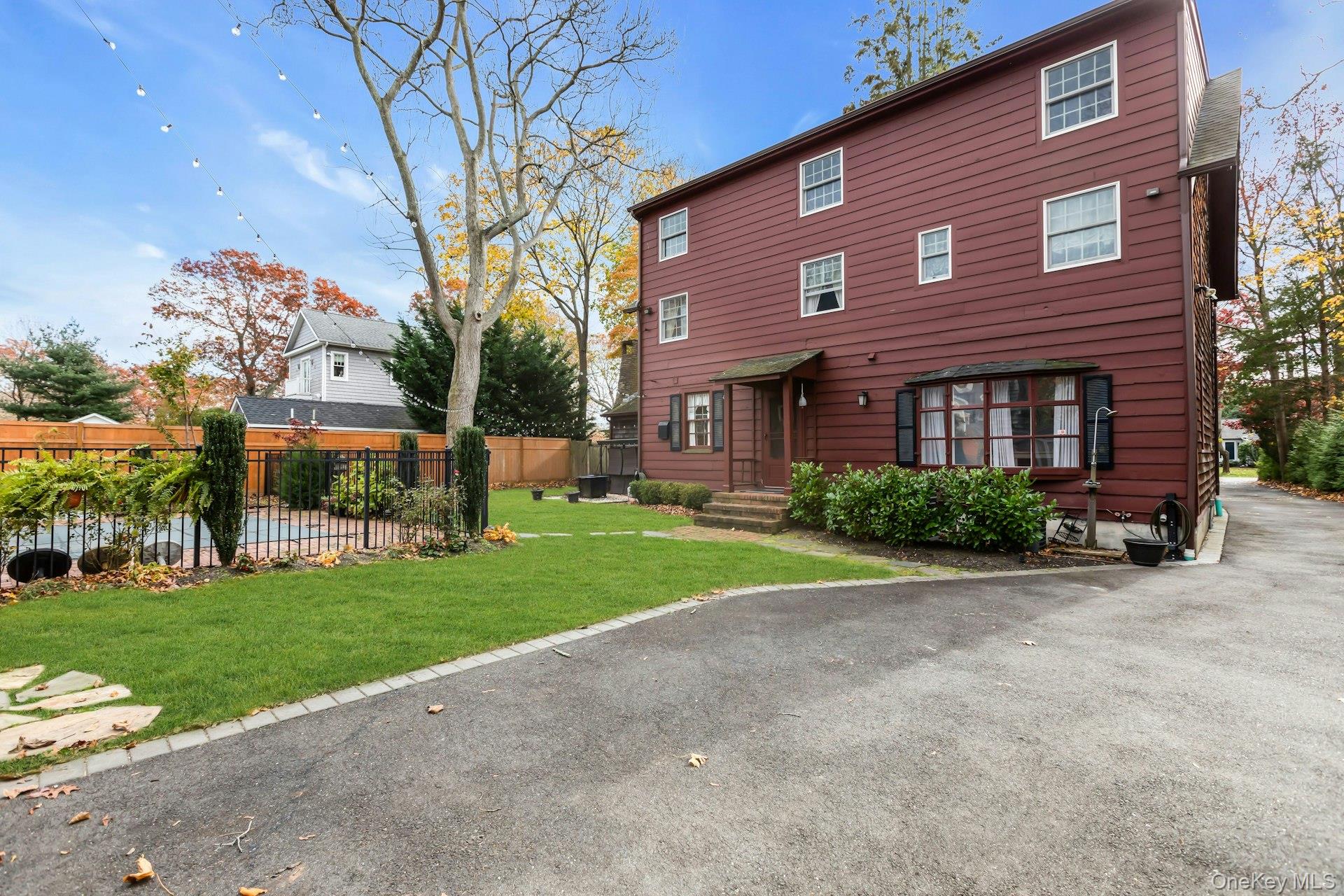 105 Academy Street Property Photo 32