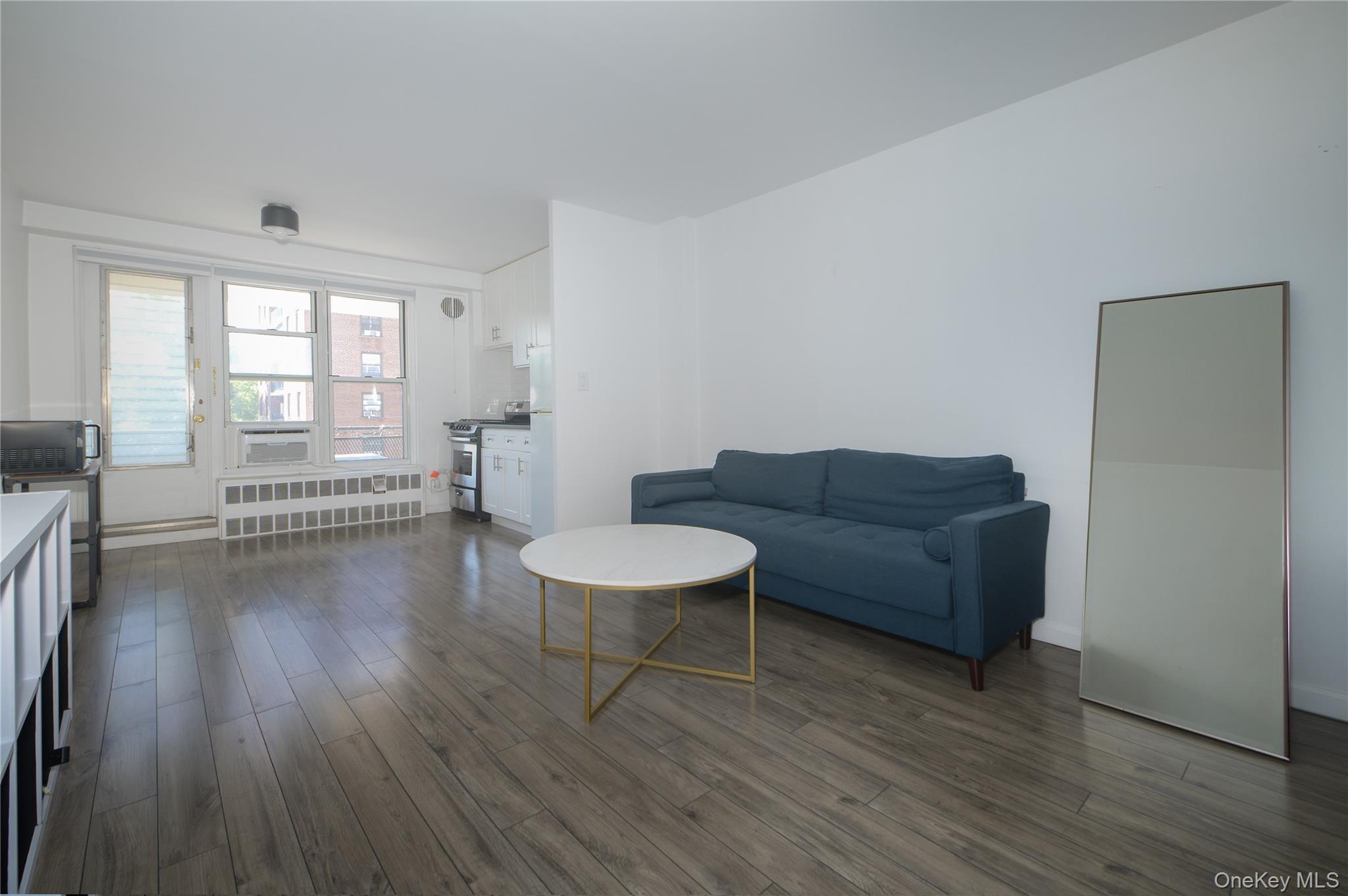 35-31 85th Street 5n Property Photo 3