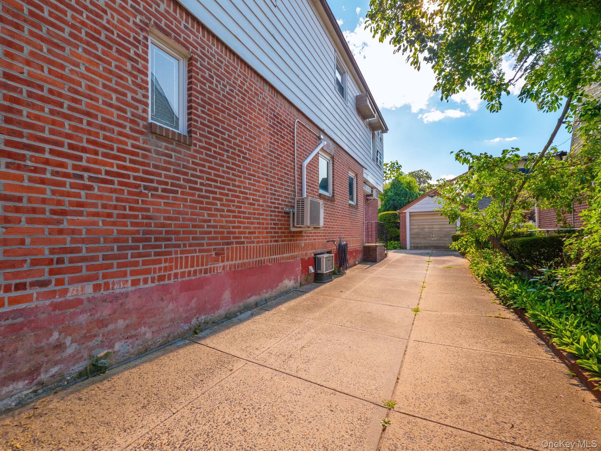 76-26 176th Street Property Photo 41