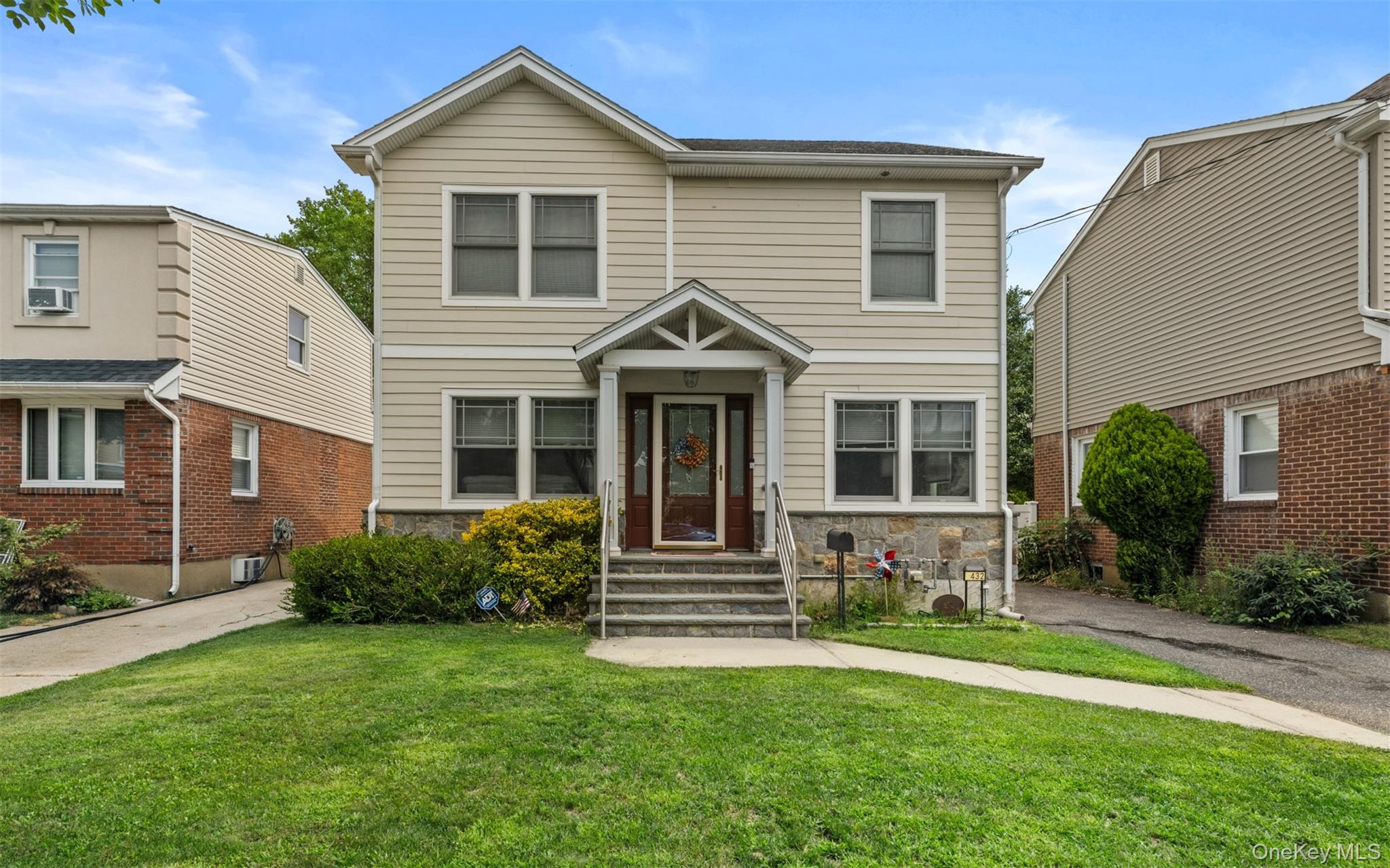 432 Argyle Road Property Photo 1